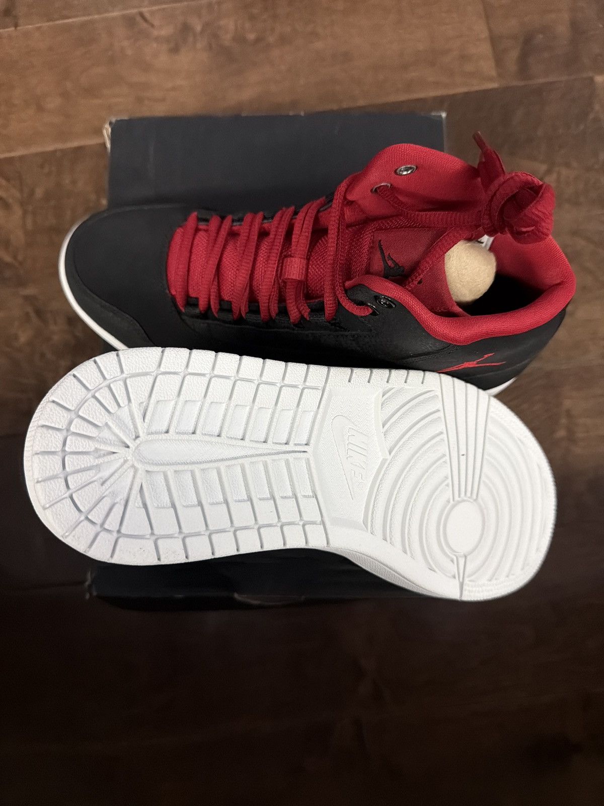 Nike Jordan Executive 820240-001 Size US 9.5 / EU 42-43 - 6 Thumbnail