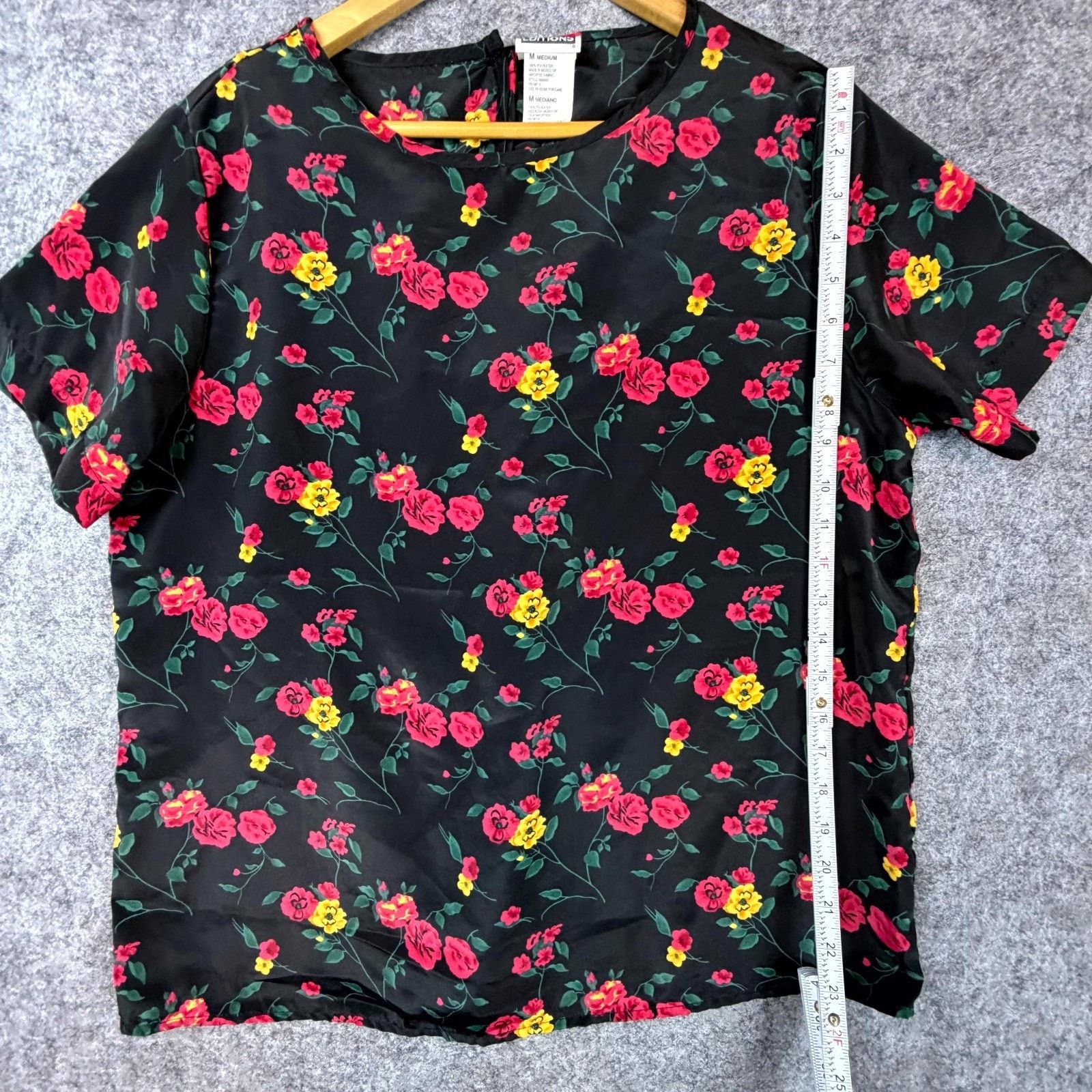 Basic Editions Vintage Basic Editions Blouse Medium Black Red Grunge Indie Size M / US 6-8 / IT 42-44 - 5 Thumbnail