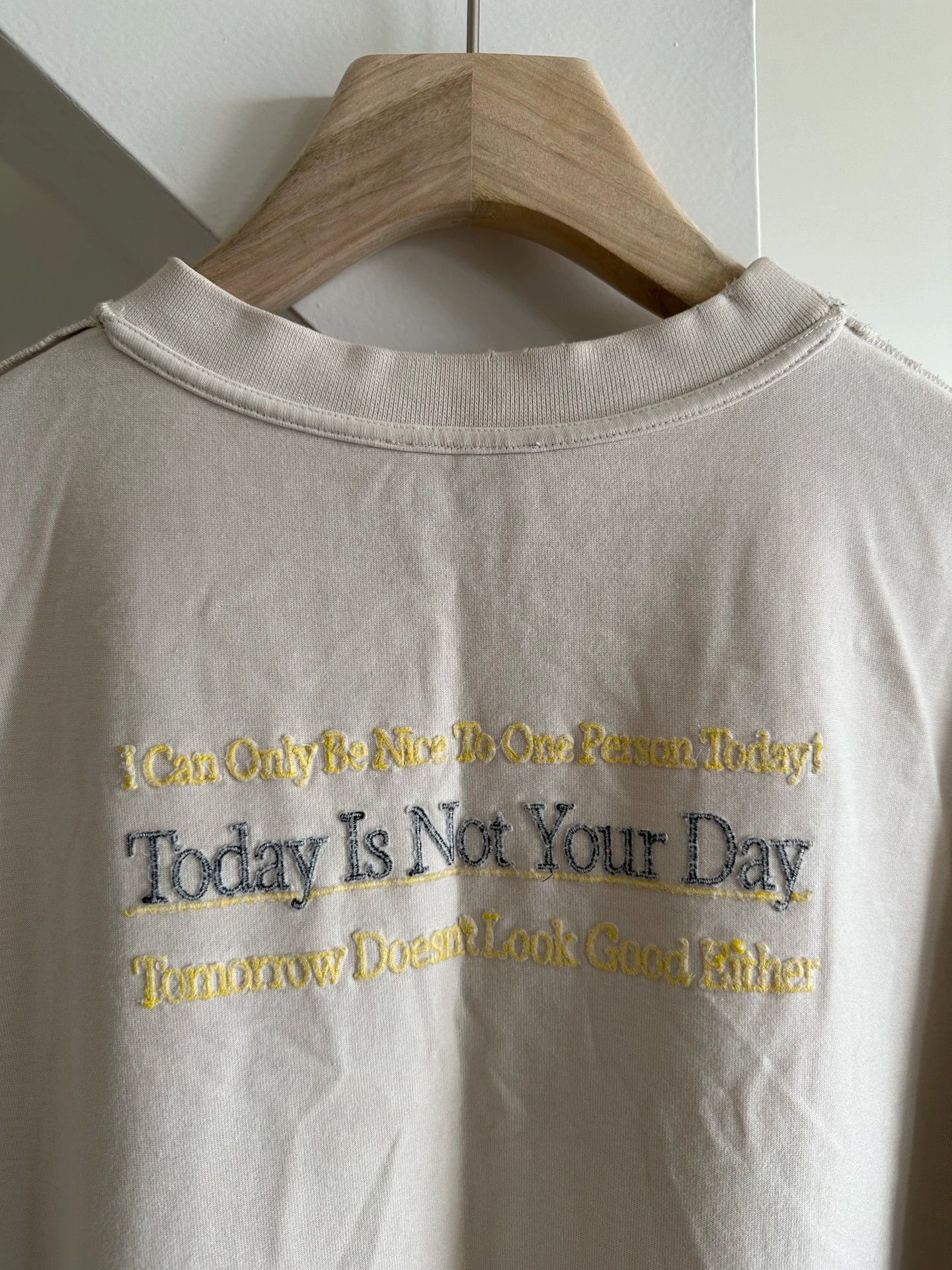 Vetements Vetements 2-Way Embroidered Slogan Washed TEE XS Size US XS / EU 42 / 0 - 4 Thumbnail