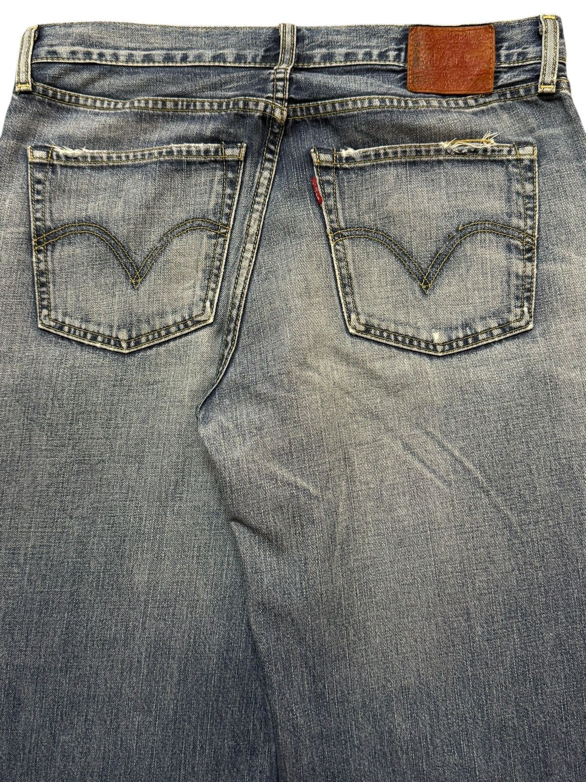 Levi's Vintage Levis 502 Blue Faded Wash Distressed Wide Leg Jeans Size US 33 - 5 Thumbnail