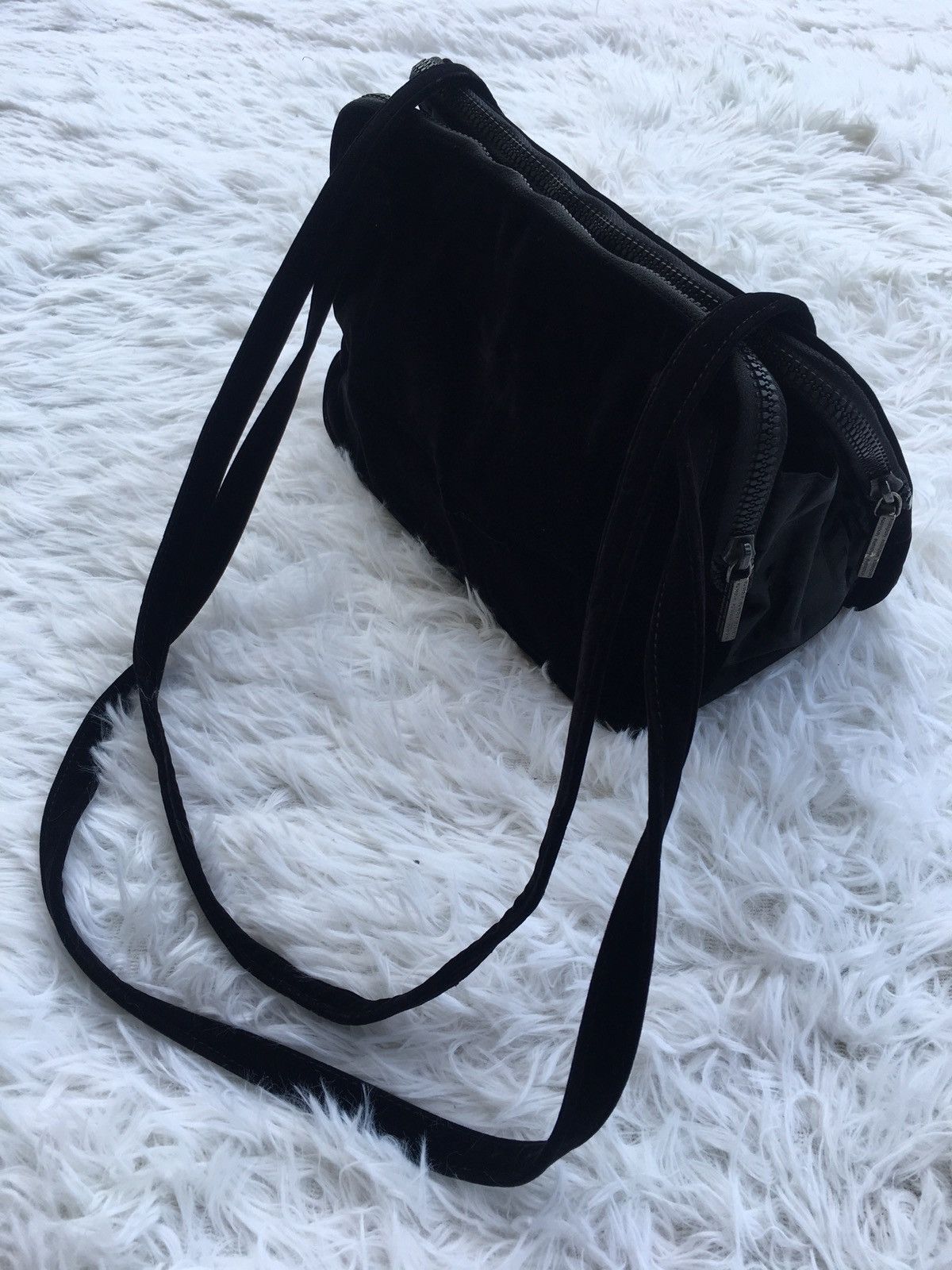 Fendi Rare Vintage Fendissme Shoulder Bag Size ONE SIZE - 7 Thumbnail
