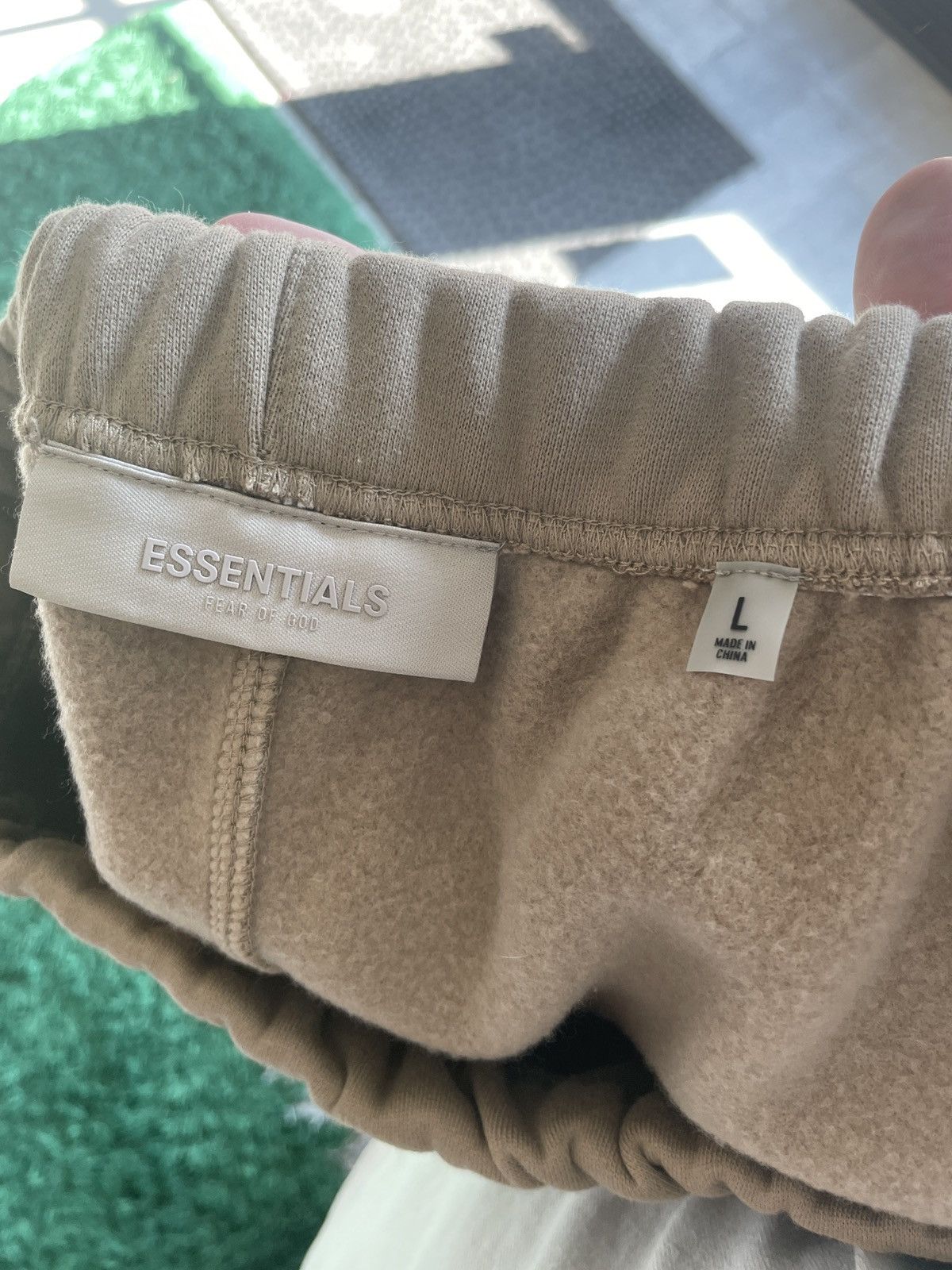 Essentials × Fear of God Essentials SS22 Sweat Short Oak L Size US 34 / EU 50 - 3 Thumbnail