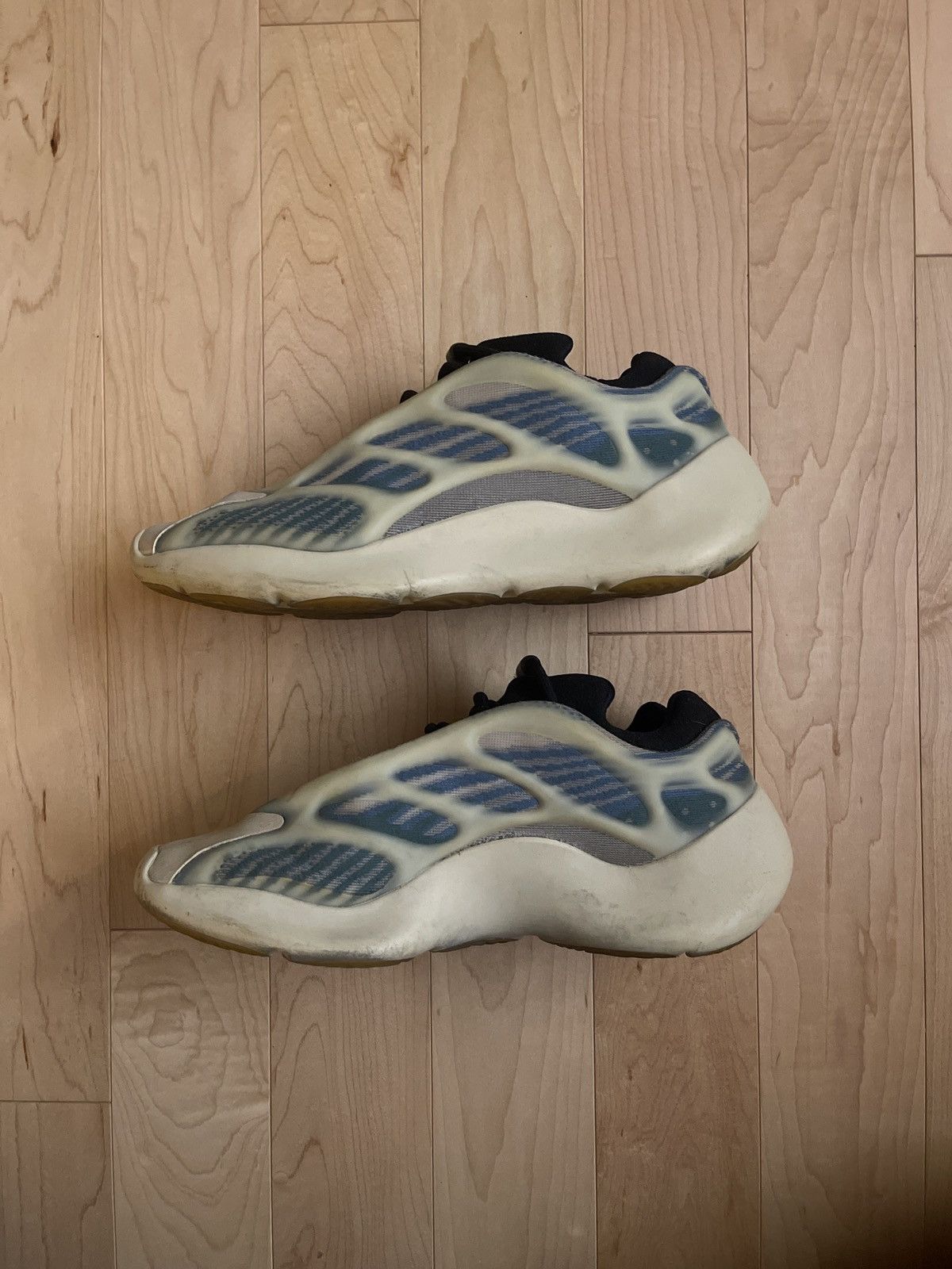 Adidas × Kanye West Yeezy 700 V3 Kyanite | Grailed