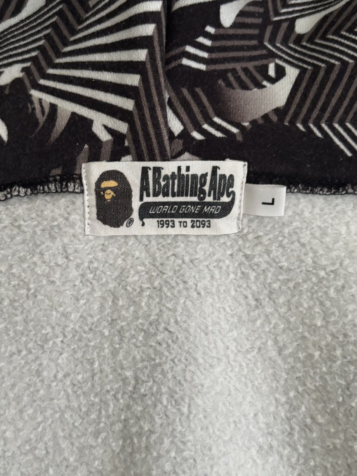 Bape BAPE Camo Full-Zip Size US L / EU 52-54 / 3 - 5 Thumbnail