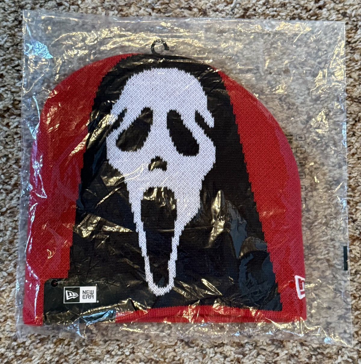 Supreme Supreme New Era Ghostface Beanie Red Size ONE SIZE - 1 Thumbnail