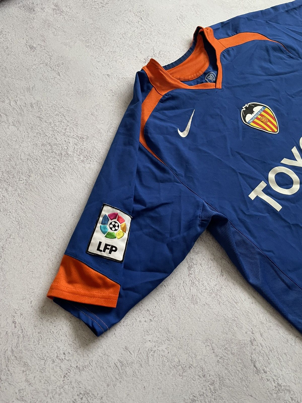 Vintage Nike Valencia 2005/2006 Away Football Vintage Rare Jersey Size US M / EU 48-50 / 2 - 3 Thumbnail