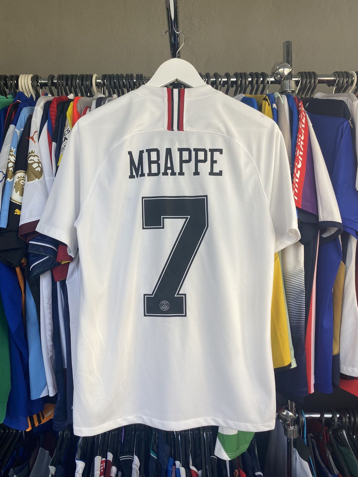 Jordan Brand 2018/19 JORDAN PSG #7 MBAPPE SOCCER FOOTBALL JERSEY SHIRT Size US M / EU 48-50 / 2 - 2 Thumbnail