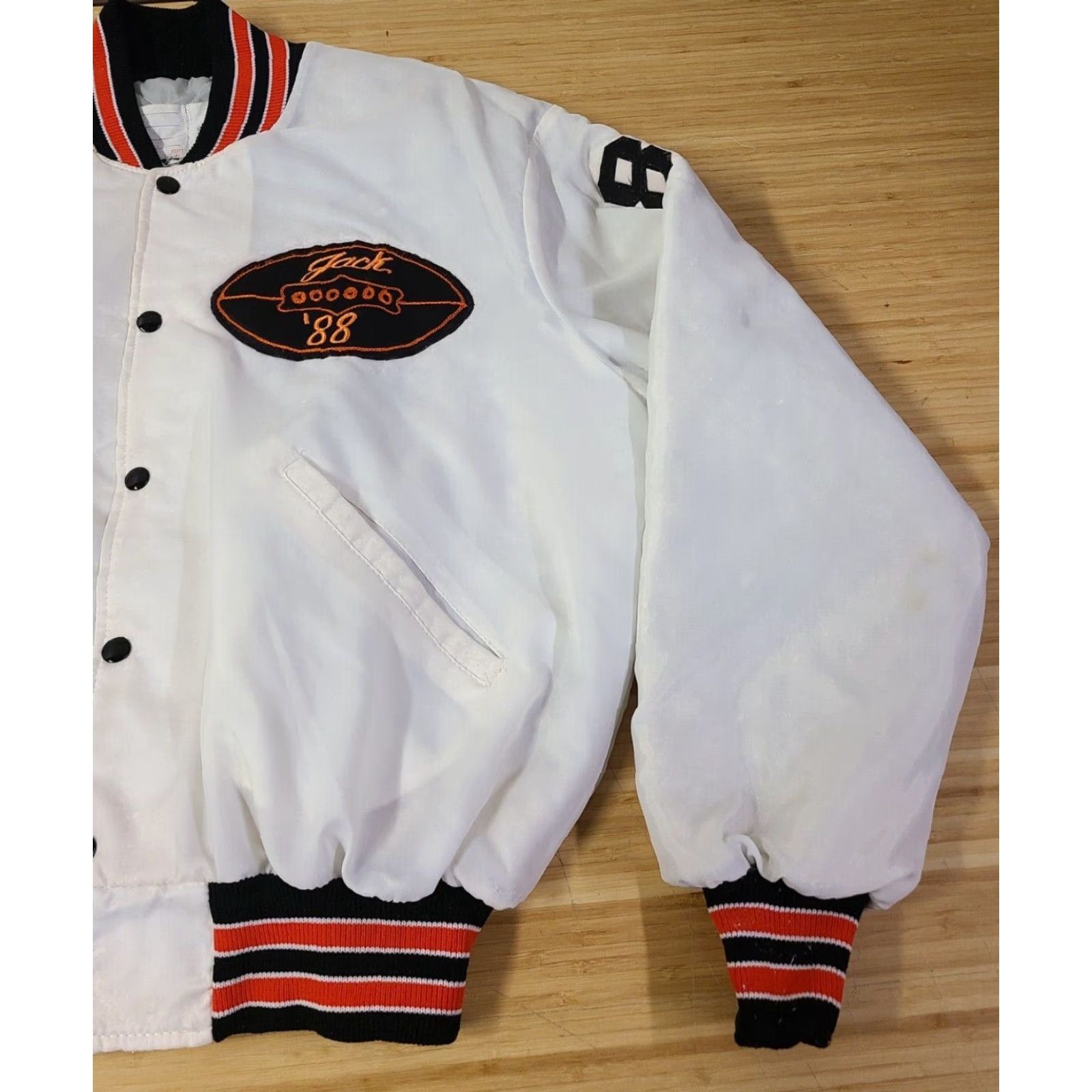 Vintage VINTAGE DeLong Pennsbury Falcons Bomber Jacket Men's XL White Nylon Lined Polyester 80s 90s Pockets Regular Coat/Jacket Mens Size US XL / EU 56 / 4 - 2 Thumbnail