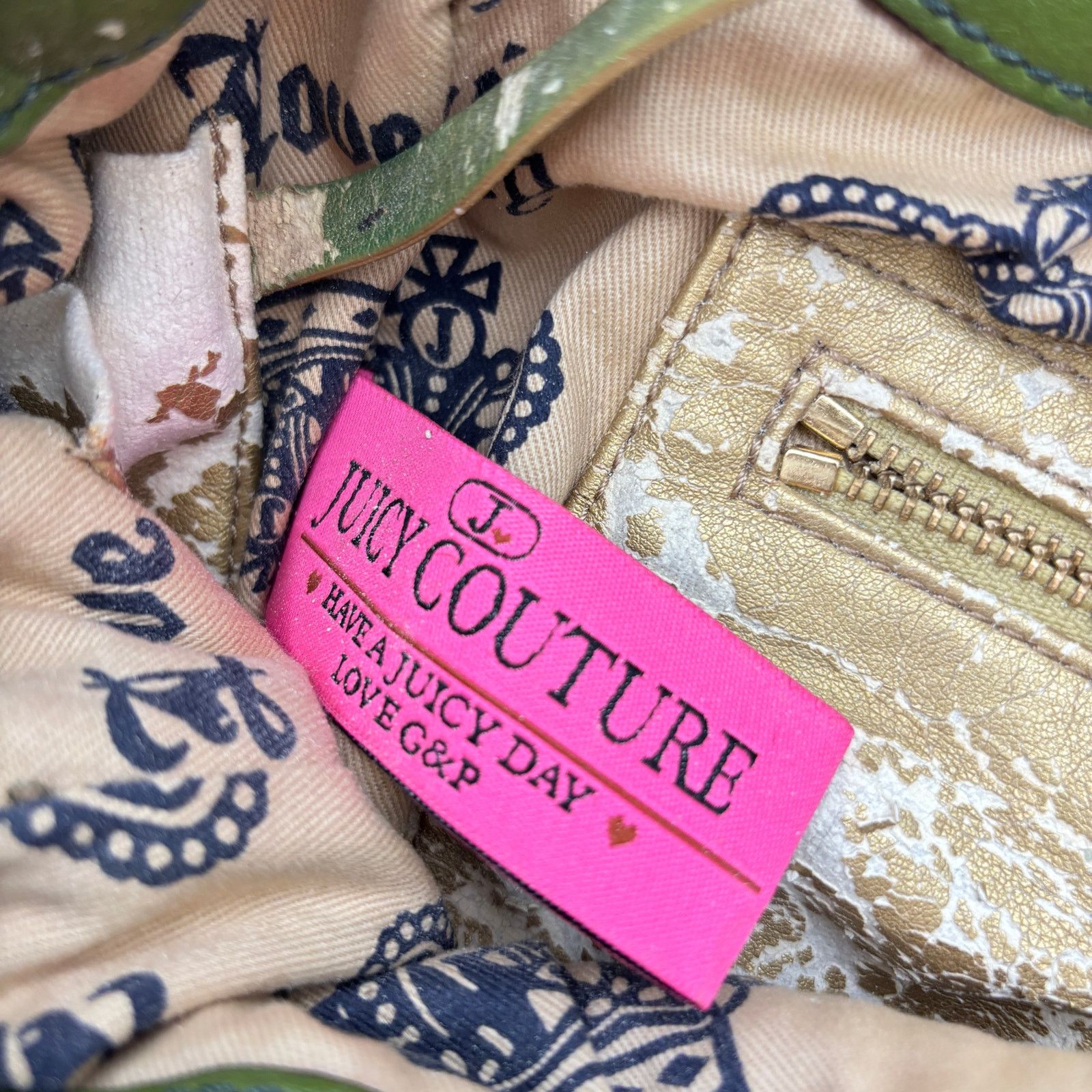 Juicy Couture × Vintage VTG Juicy Couture Daydreamer Shoulder Bag Purse Y2K Velour Size ONE SIZE - 8 Thumbnail