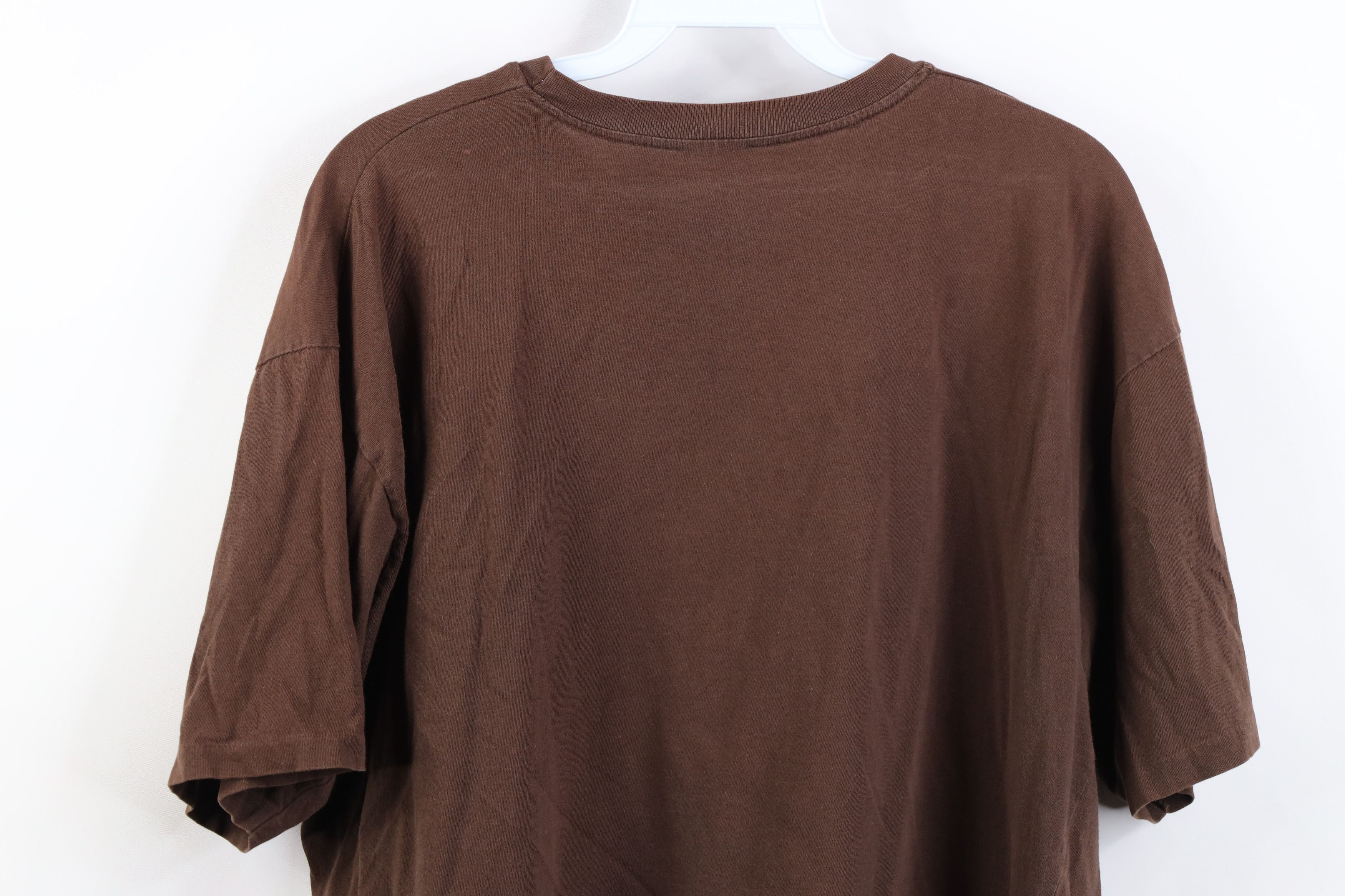 Vintage Vintage 90s Streetwear Short Sleeve T-Shirt Chocolate Brown Size US L / EU 52-54 / 3 - 14 Thumbnail