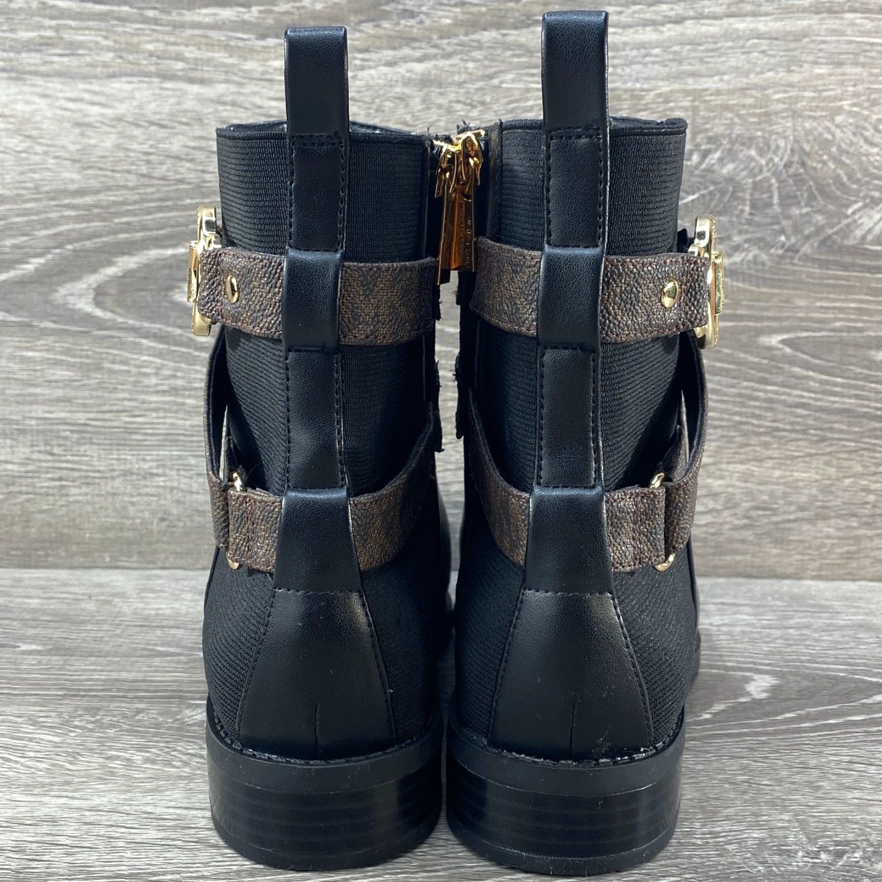 Michael Kors Michael Kors MK Logo Rory Flat Booties Ankle Boots 7 Womens Black MK Logo Rory Flat Booties Size 7 Women Shoes Size US 7 / IT 37 - 6 Thumbnail