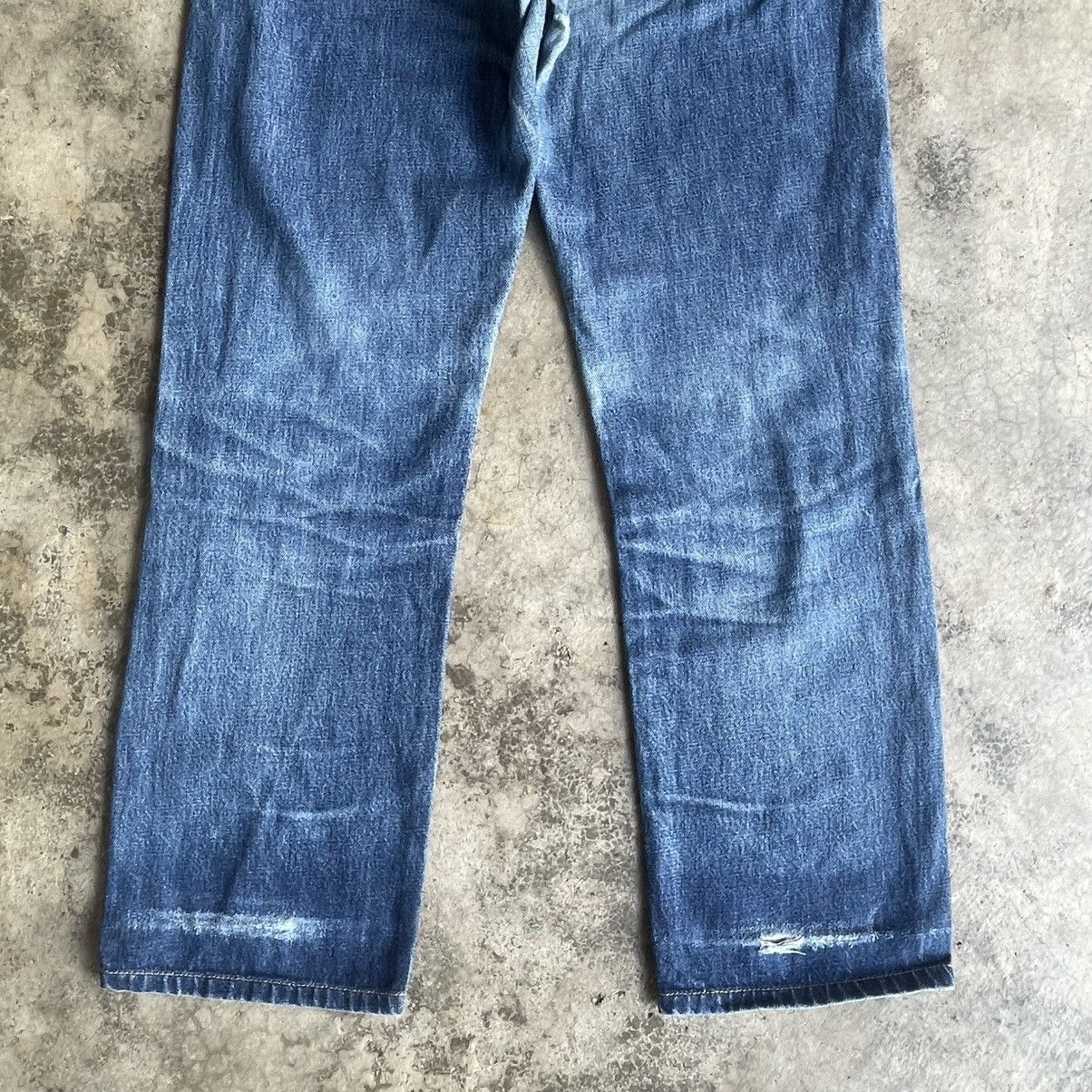 Levi's Vintage Clothing 🔥Vintage Levis 501 Stoned Washed Ripped Distress Denim Jeans Size US 33 - 6 Thumbnail