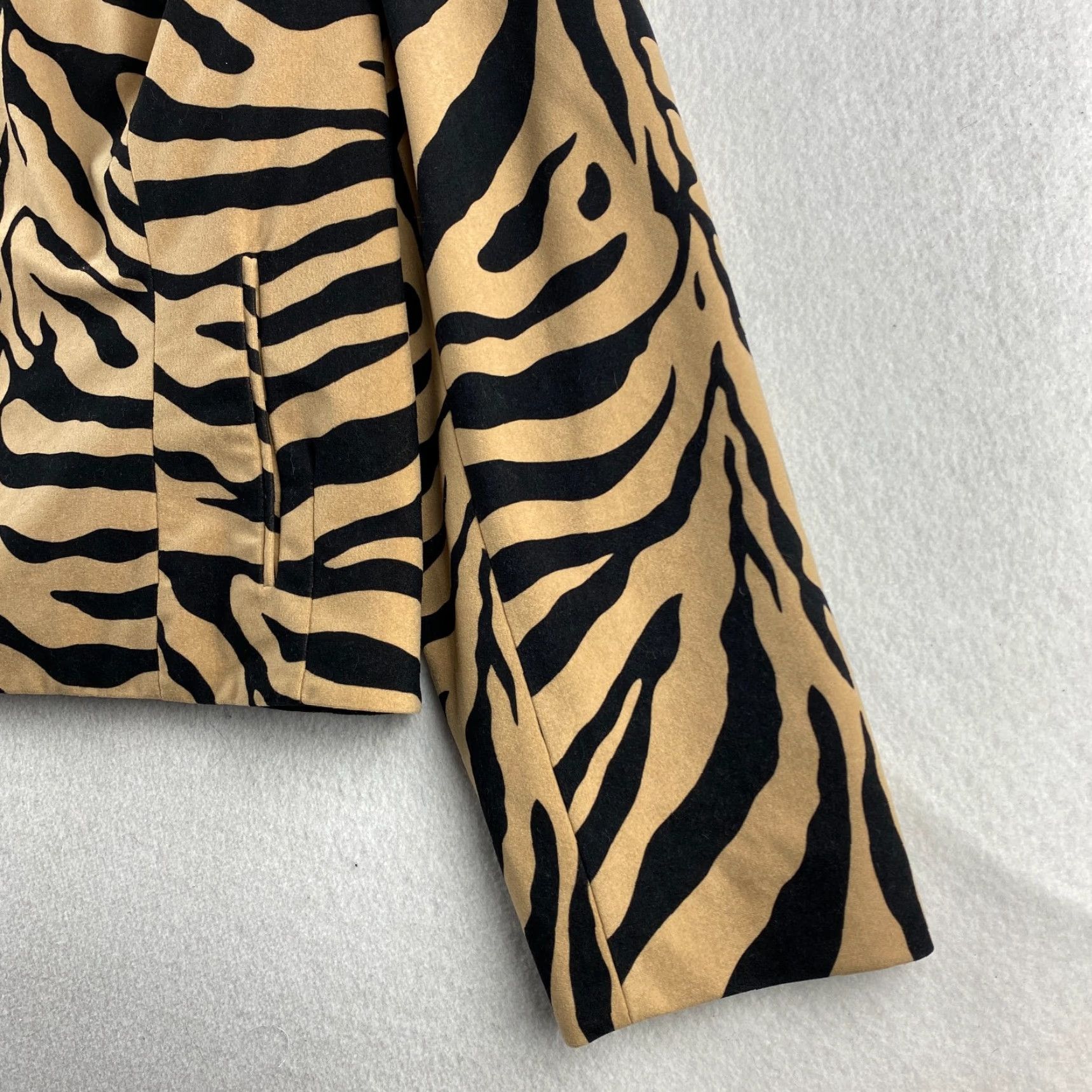 Vintage Chico's Jacket Womens 3 Black Orange Full Zip Tiger Polka Dot Pattern Pockets Size XS / US 0-2 / IT 36-38 - 5 Thumbnail