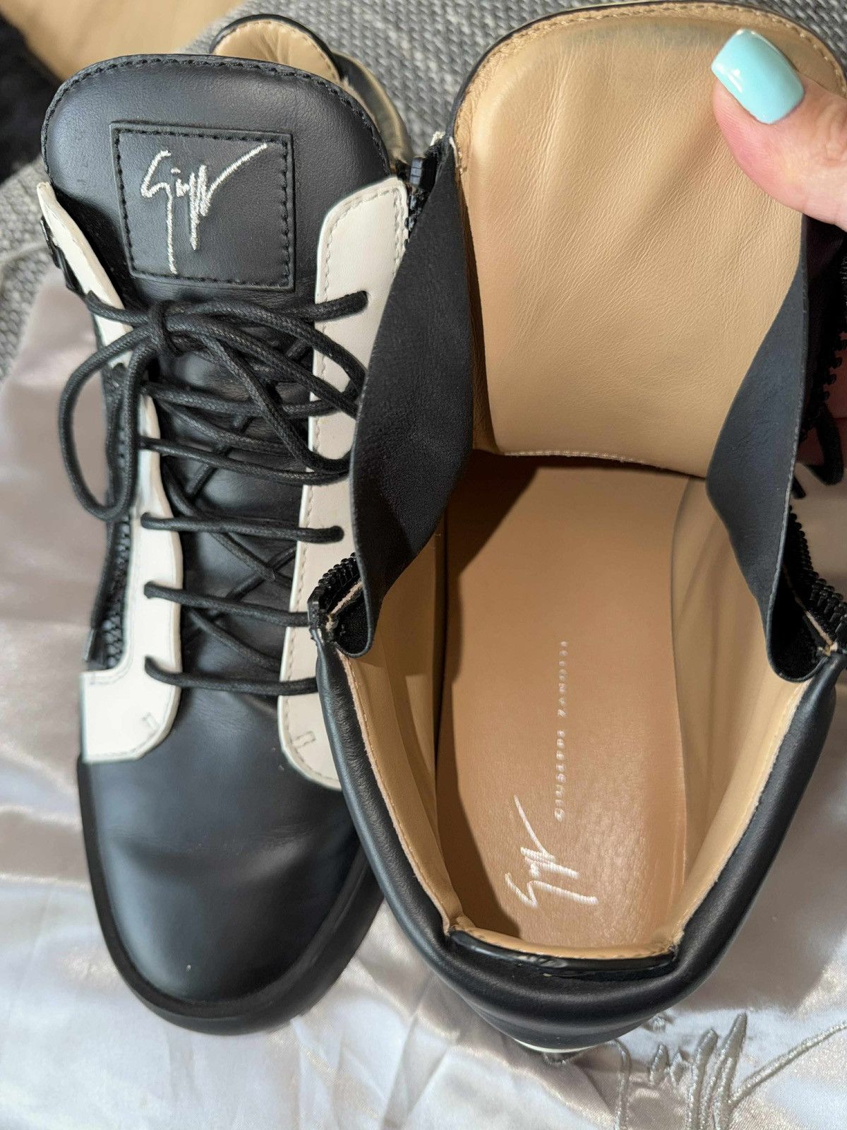 Giuseppe Zanotti Giuseppe Zanotti Leather Hi-Top Sneakers – Black/White Size US 11 / EU 44 - 3 Thumbnail