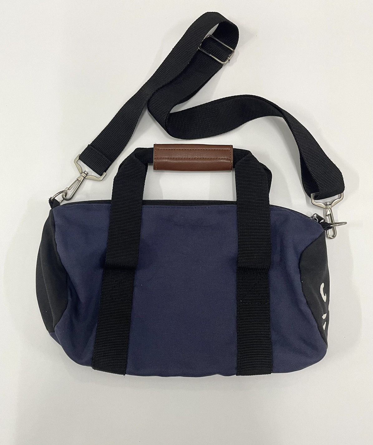 Issey Miyake Issey Miyake Ne net Duffle Mini Sling Bag Iconic Logo Size ONE SIZE - 4 Thumbnail