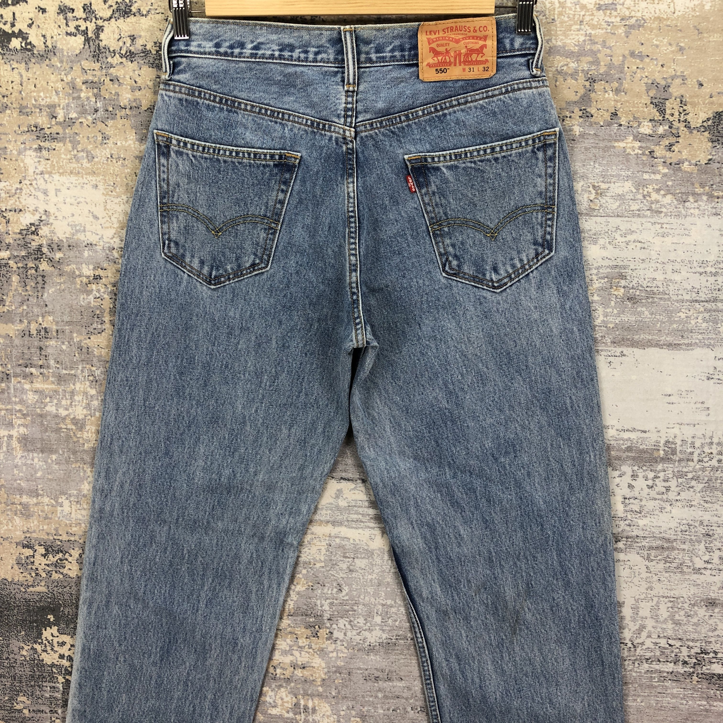 Levi's Vintage Y2K Levis 550 Stonewash Jeans Levi's SunFaded Denim Size 28" / US 6 / IT 42 - 4 Thumbnail