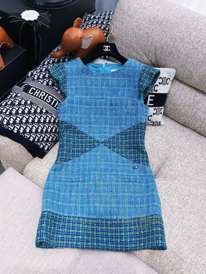 Chanel Chanel Waterfall Series Peacock Blue Woven Sleeveless Dres Size XS / US 0-2 / IT 36-38 - 1 Thumbnail