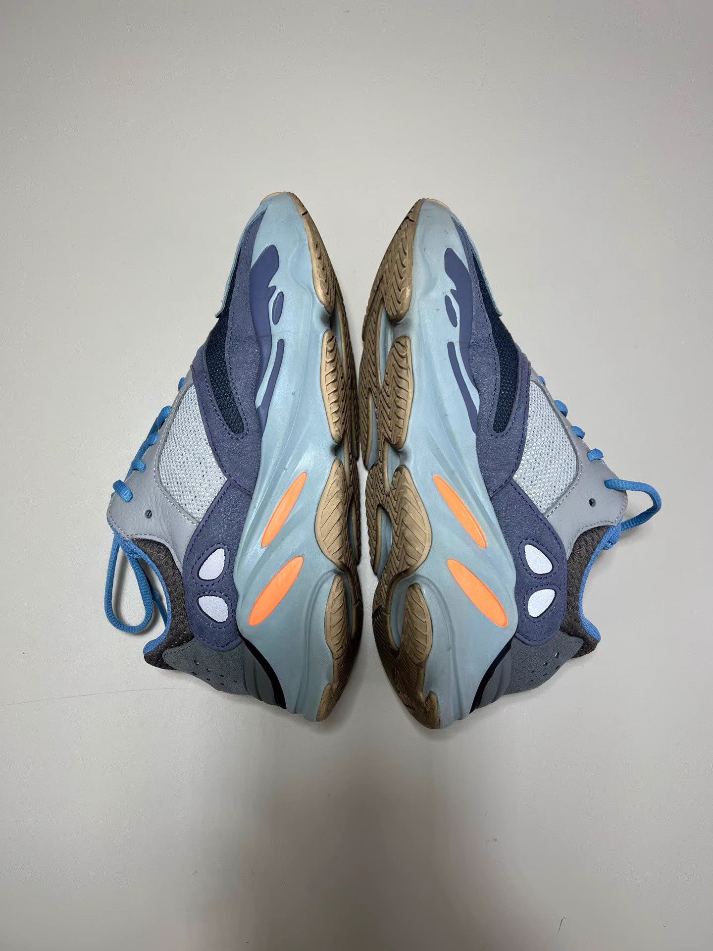 Adidas ADIDAS YEEZY Boost 700 Faded Azure Casual Sneakers Size US 7 / EU 40 - 4 Thumbnail