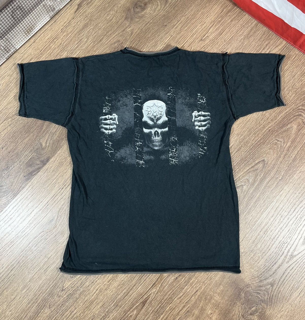 Vintage Vintage Skulls Spiral T Shirt Size US M / EU 48-50 / 2 - 1 Thumbnail