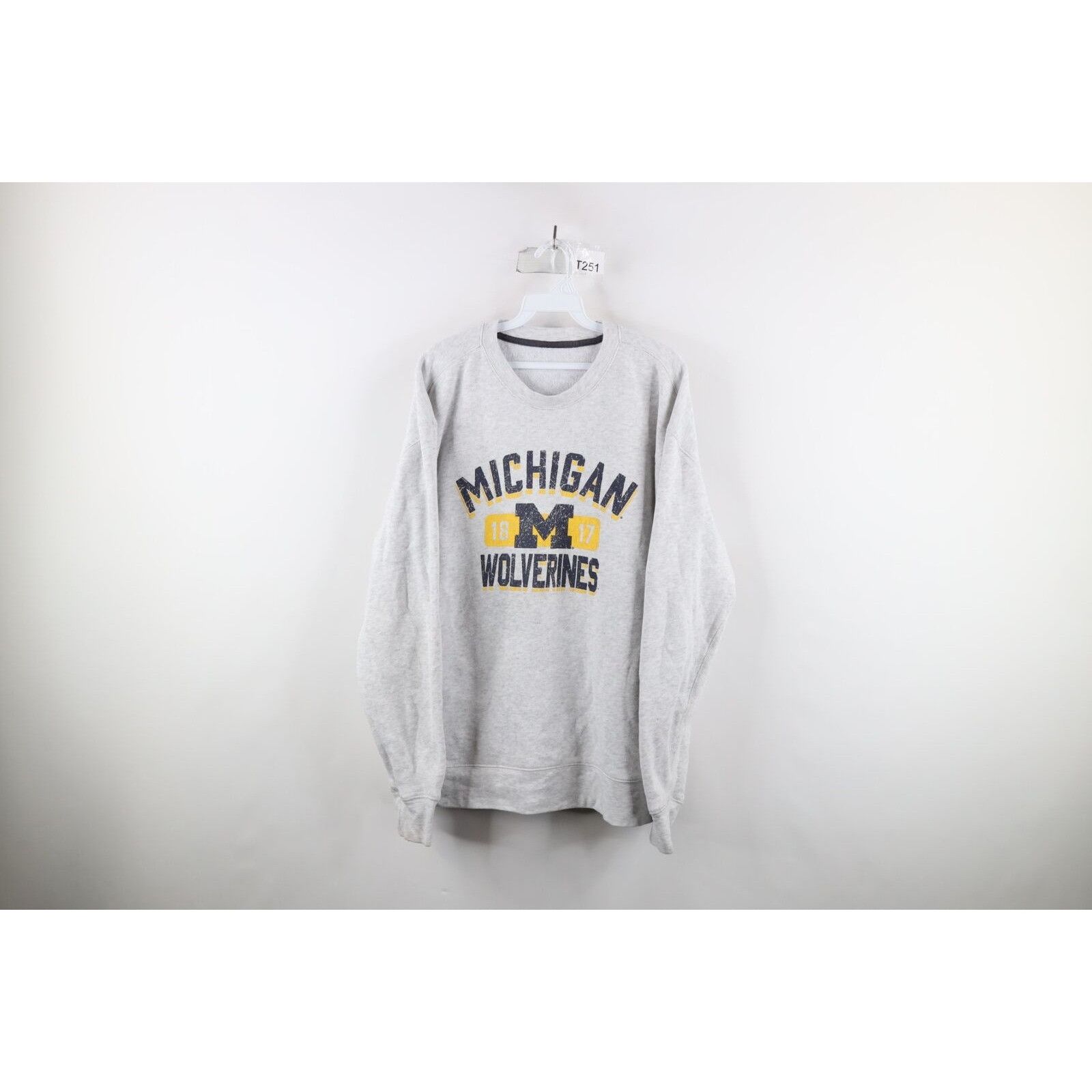 Vintage Vintage 90s Spell Out University of Michigan Sweatshirt Size US L / EU 52-54 / 3 - 1 Thumbnail