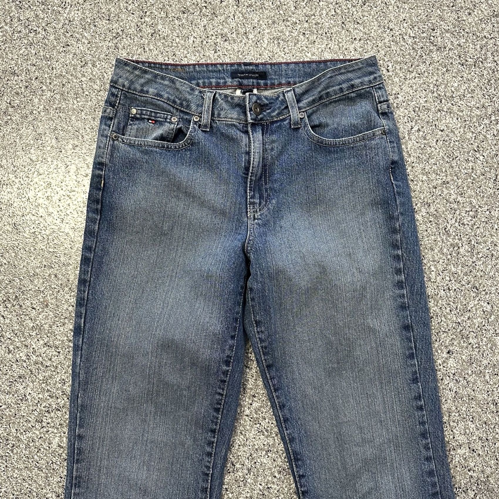 Tommy Hilfiger Tommy Hilfiger Jeans Womens 29 29x31 Medium Wash Denim Straight Rise 5-Pocket Regular Color: Blue Womens Jeans Size 24" / US 00 / IT 34 - 2 Thumbnail