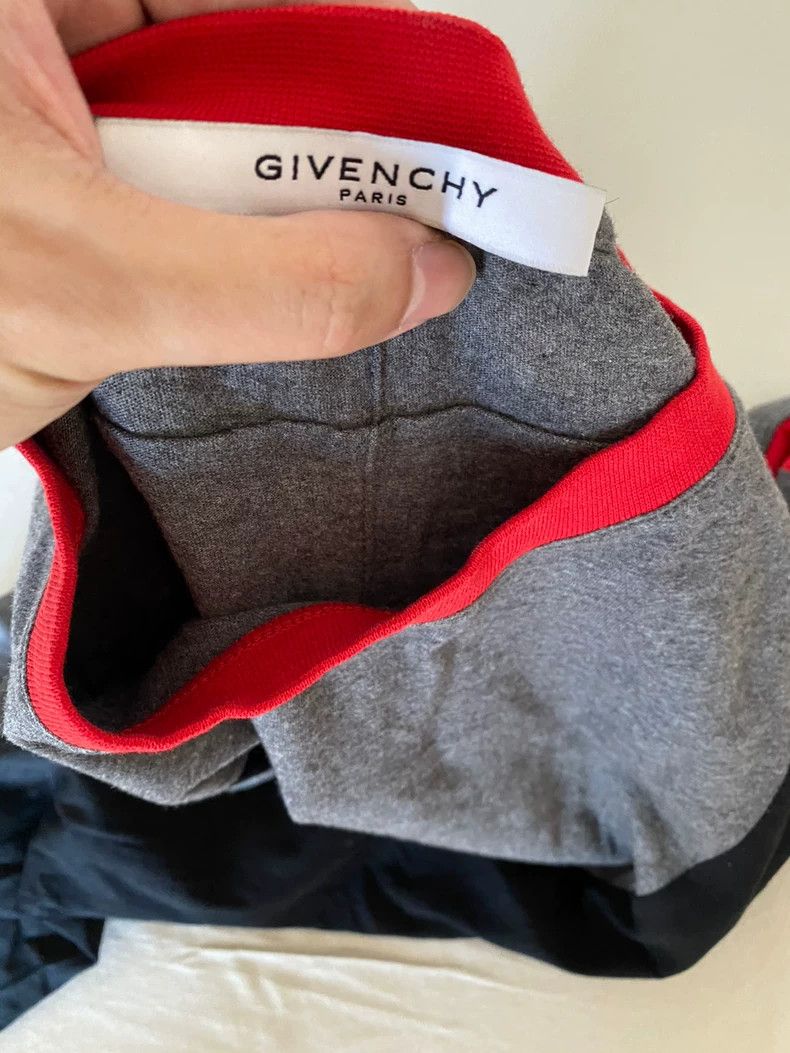 Givenchy Givenchy Gray star spliced T-shirt size S. Size US S / EU 44-46 / 1 - 3 Thumbnail