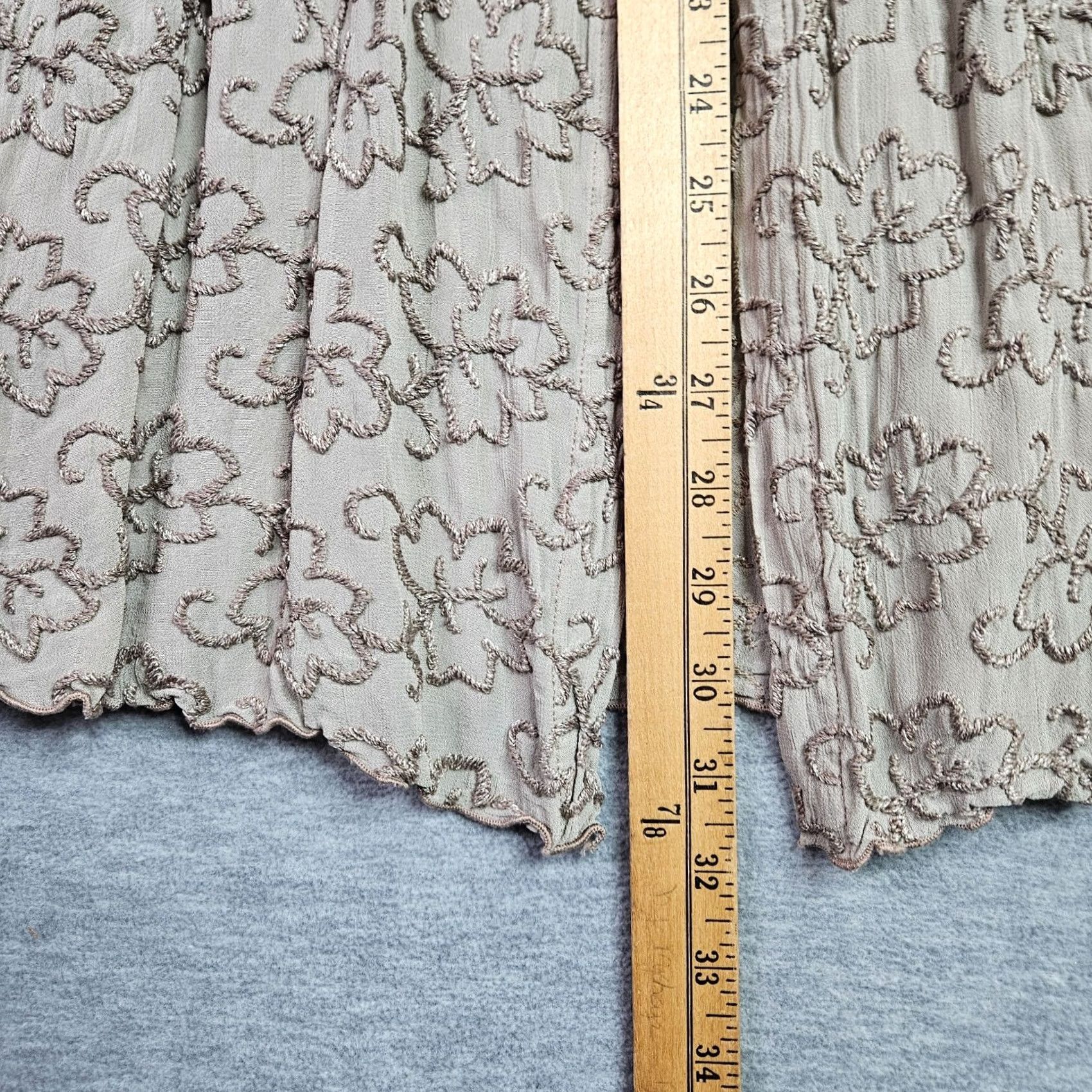 Vintage Beth Schaffer Women's Short Dress Beige Floral Embroidered Rayon Long Sleeve S Size S / US 4 / IT 40 - 3 Thumbnail