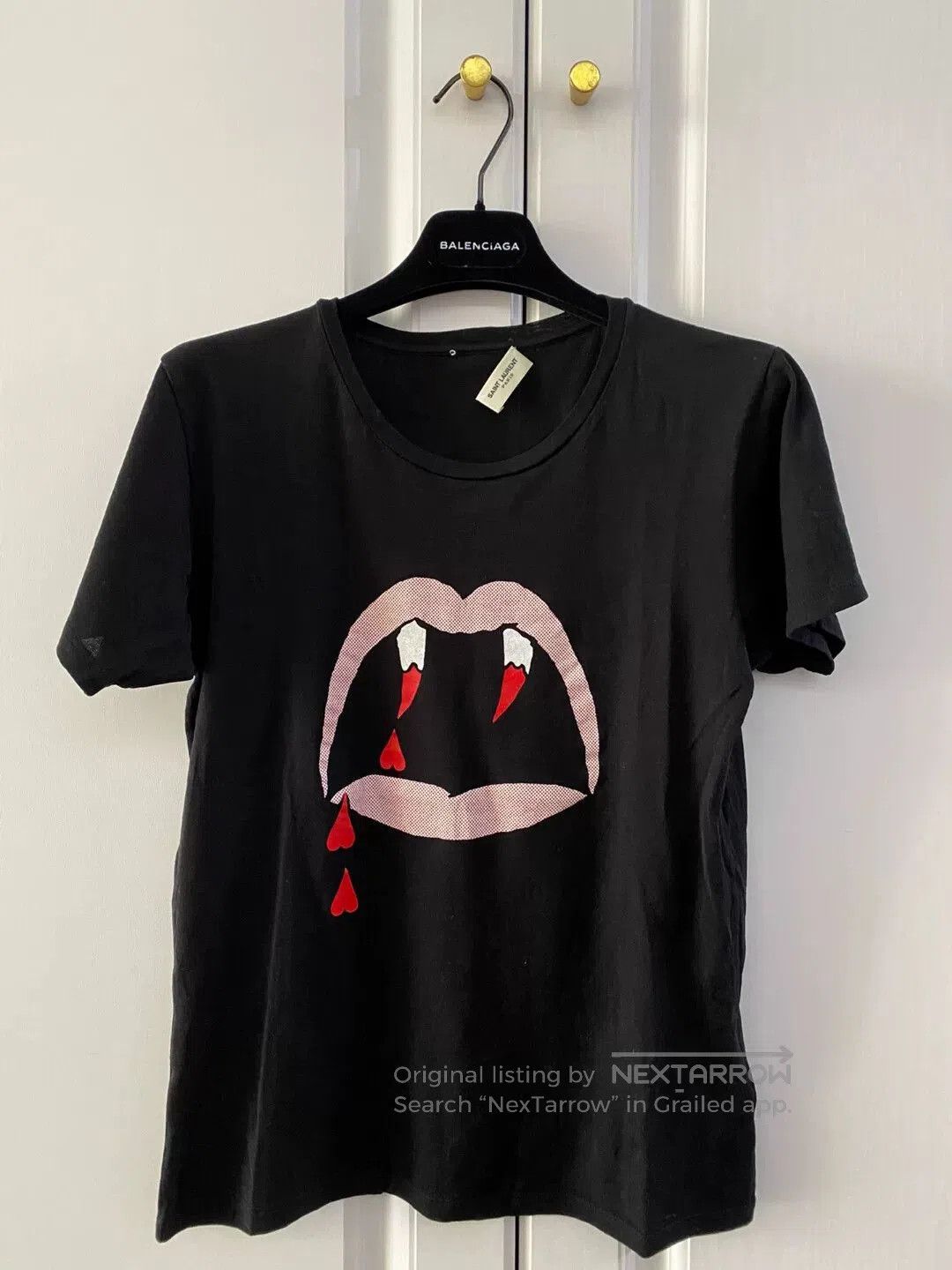Yves Saint Laurent black classic vampire graphic t. Size XS / US 0-2 / IT 36-38 - 1 Thumbnail