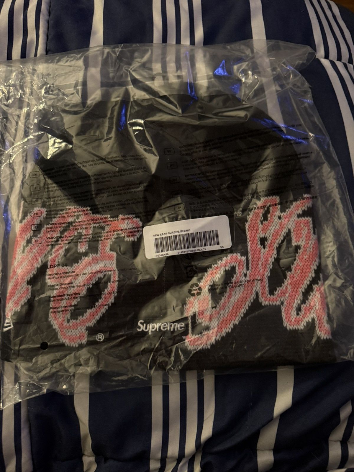 New Era × Supreme Supreme New Era Cursive Beanie Size ONE SIZE - 3 Thumbnail