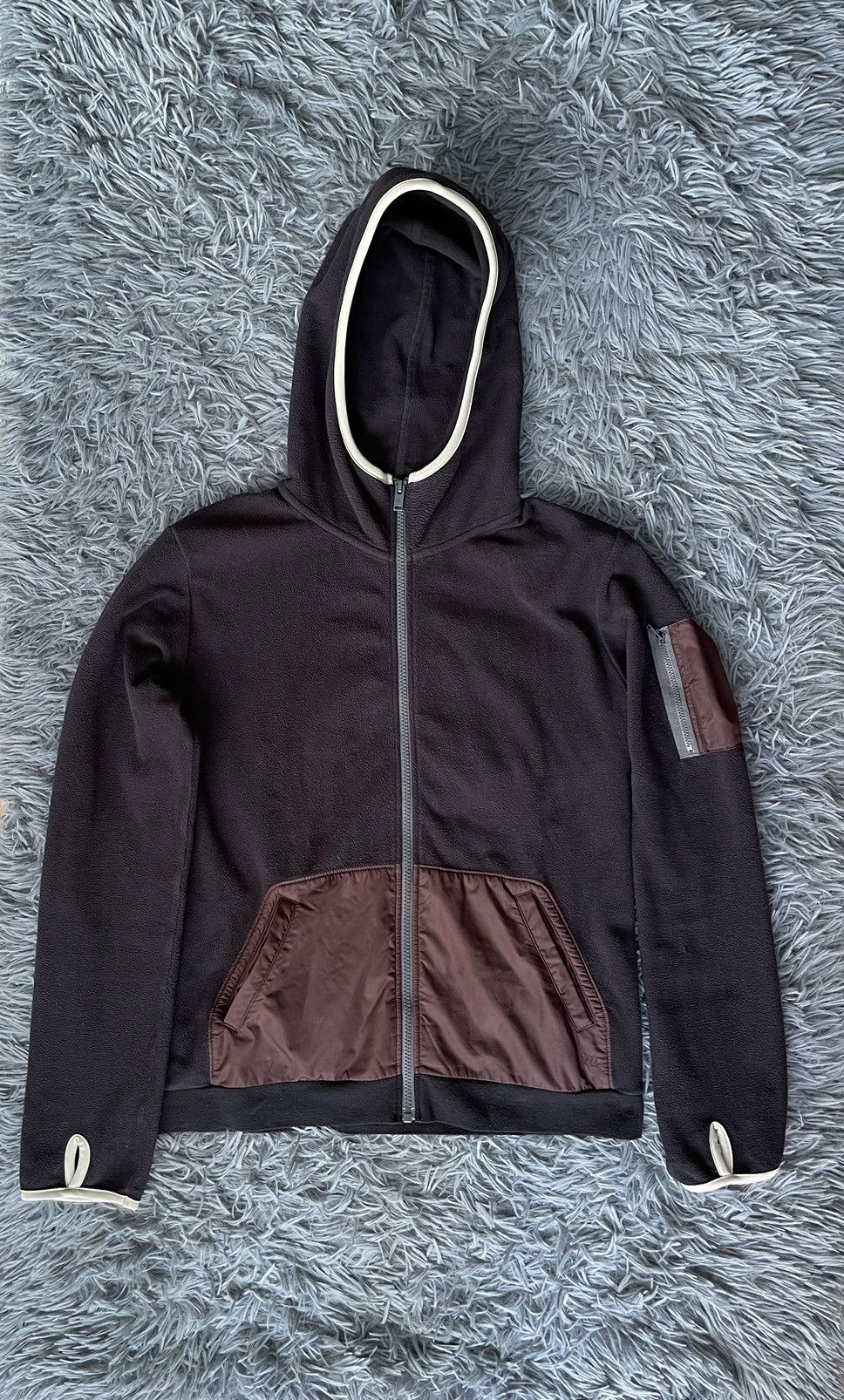 Jun Takahashi × Undercover × Uniqlo Undercover by Jun Takahashi x Uniqlo 2012 gorpcore fleece Size US L / EU 52-54 / 3 - 1 Thumbnail