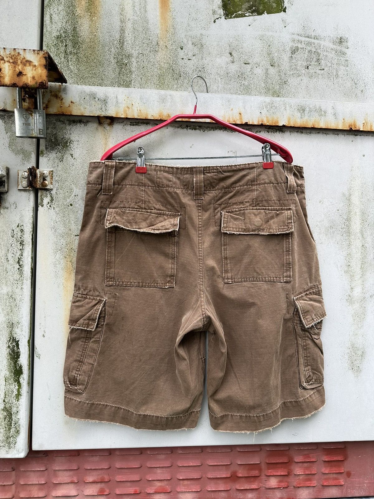 Vintage 👹Vintage THRASHED Mossimo Brown Shorts Size US 36 / EU 52 - 7 Thumbnail