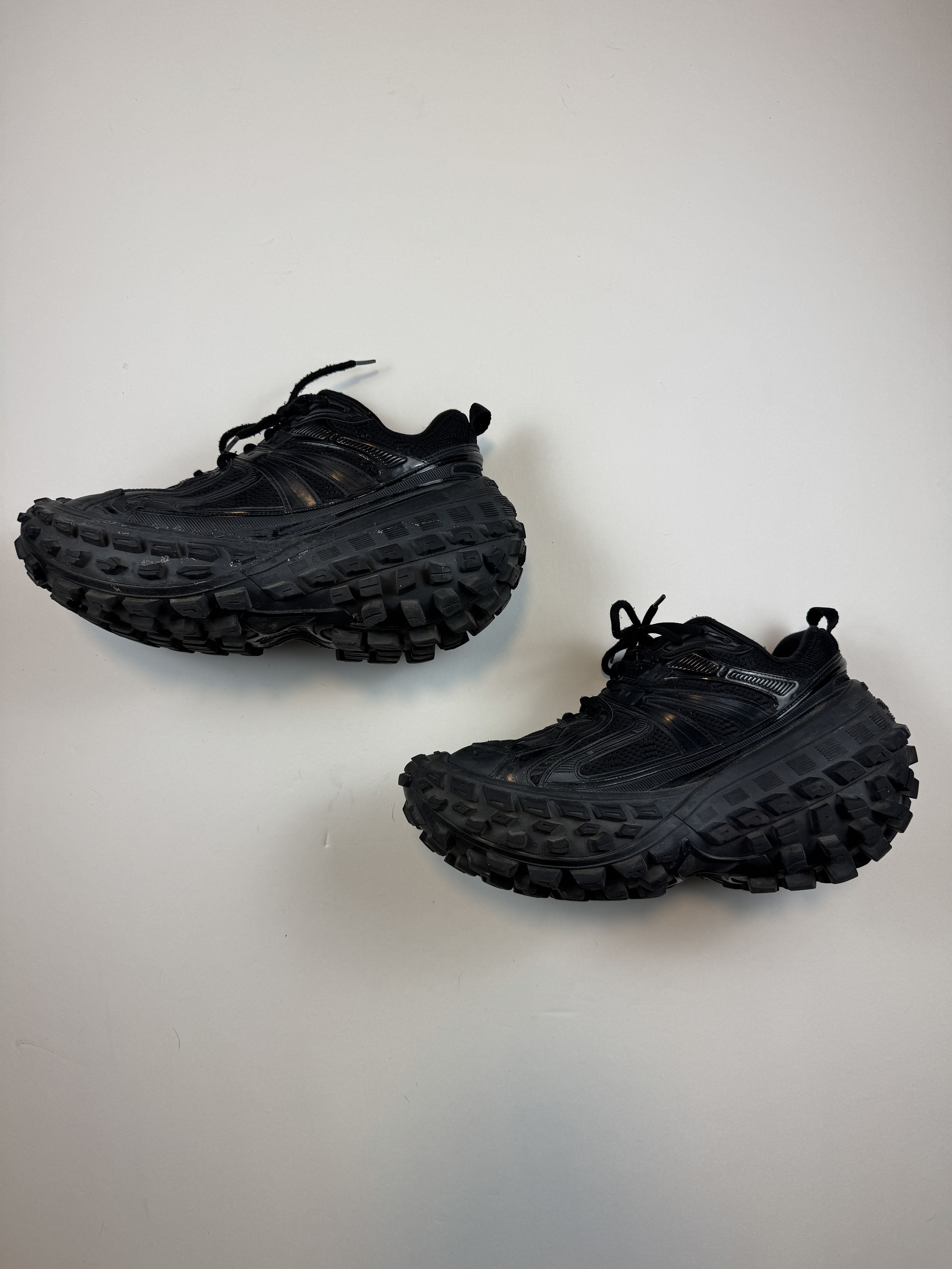 Balenciaga Balenciaga Defender Size US 10 / EU 43 - 2 Thumbnail