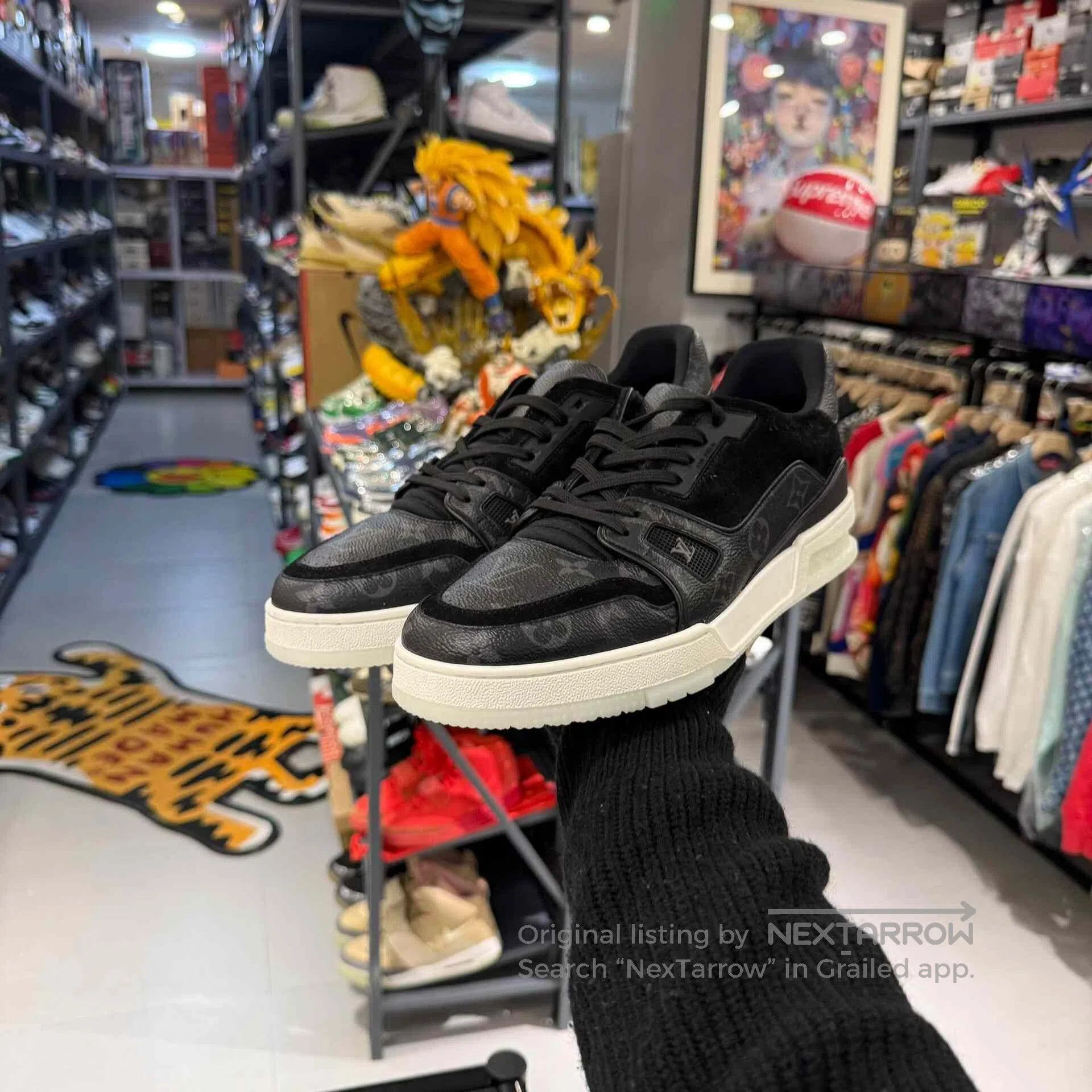 Louis Vuitton Louis Vuitton LV Trainer Monogram Black. Size US 8 / EU 41 - 1 Thumbnail