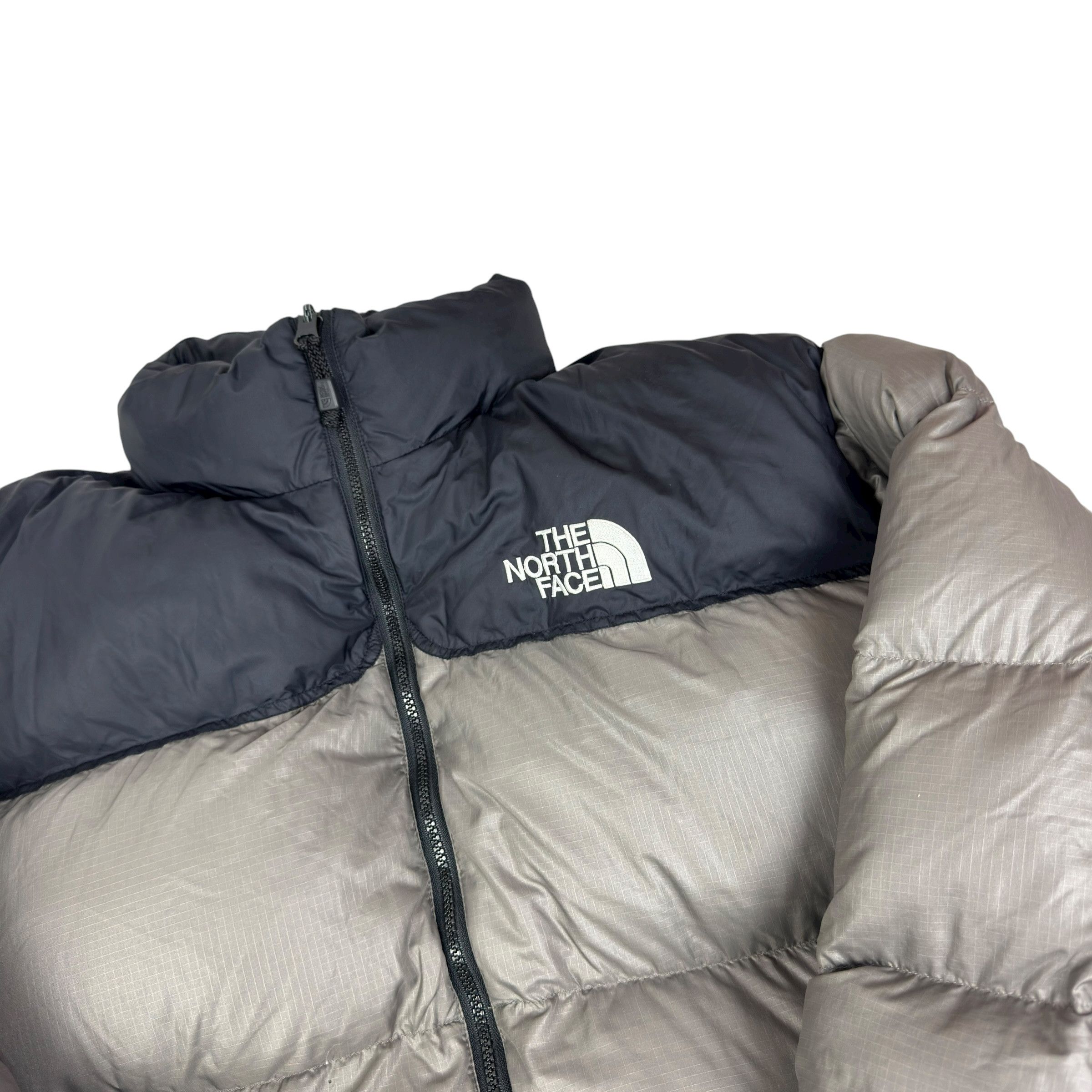 The North Face The North Face 700 Men Gray Black Full Zip Nuptse Jacket 2XL Size US XXL / EU 58 / 5 - 4 Thumbnail