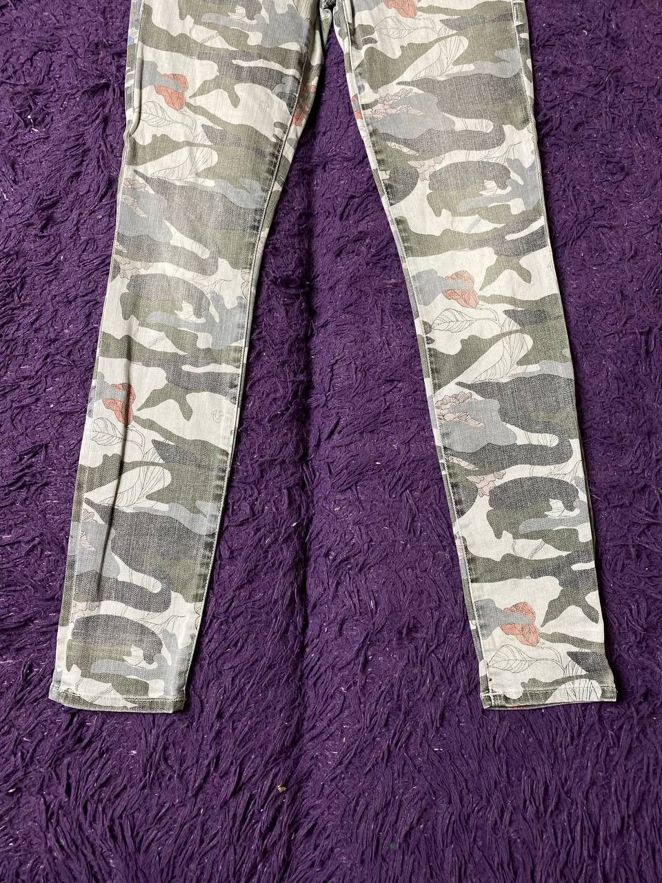 True Religion True Religion Halle Mid Rise Super Skinny Jeans Size 27 Size 27" / US 4 / IT 40 - 8 Thumbnail