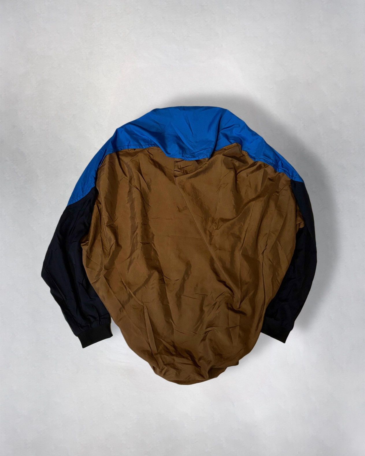 Issey Miyake A/W87 Issey Miyake Nylon Circle Pattern Staff Crewneck Size US M / EU 48-50 / 2 - 4 Thumbnail