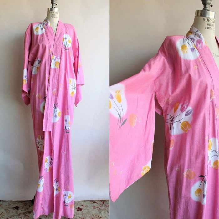 Vintage Vintage 1980s 1990s Kimono, Pink Cotton Robe with Floral Pri ...