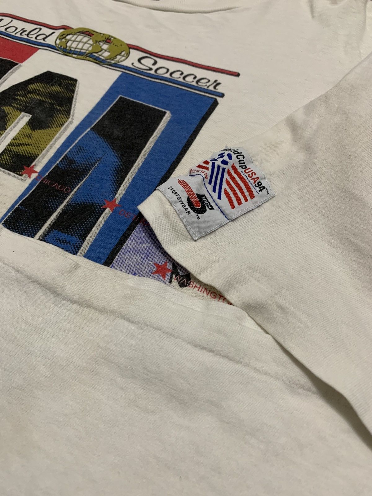 Vintage Vintage 1994 USA Soccer World Cup Big Logo Graphic T-Shirt Size US L / EU 52-54 / 3 - 4 Thumbnail