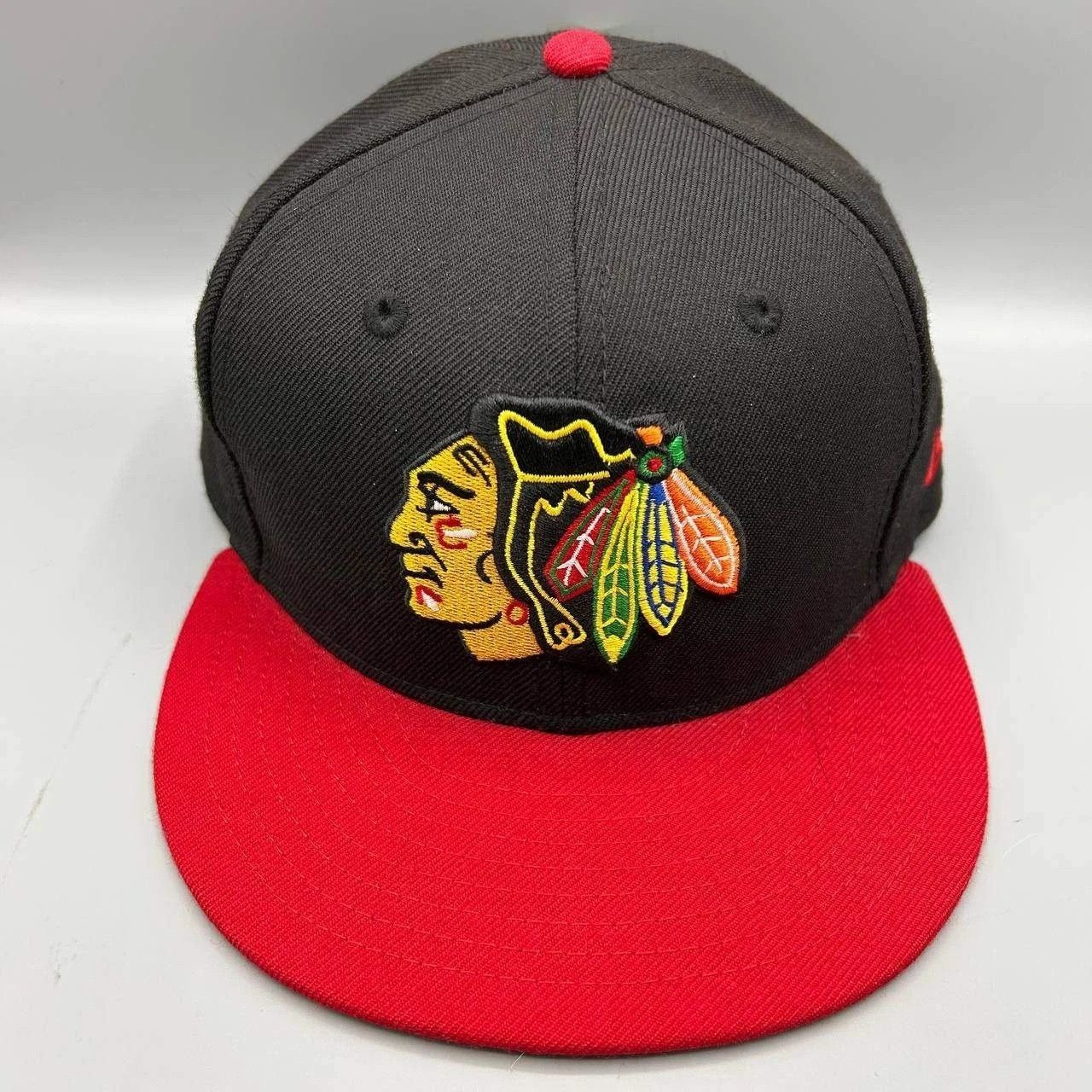 New Era Chicago Blackhawks Hat Men Black Red NHL Snap Back Cap Wool Size ONE SIZE - 1 Thumbnail