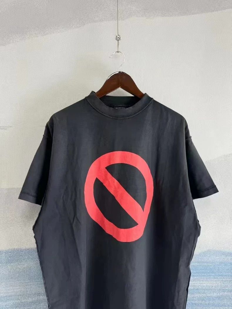 Balenciaga Balenciaga Black bands are forbidden to wear short sleeves Size US M / EU 48-50 / 2 - 2 Thumbnail