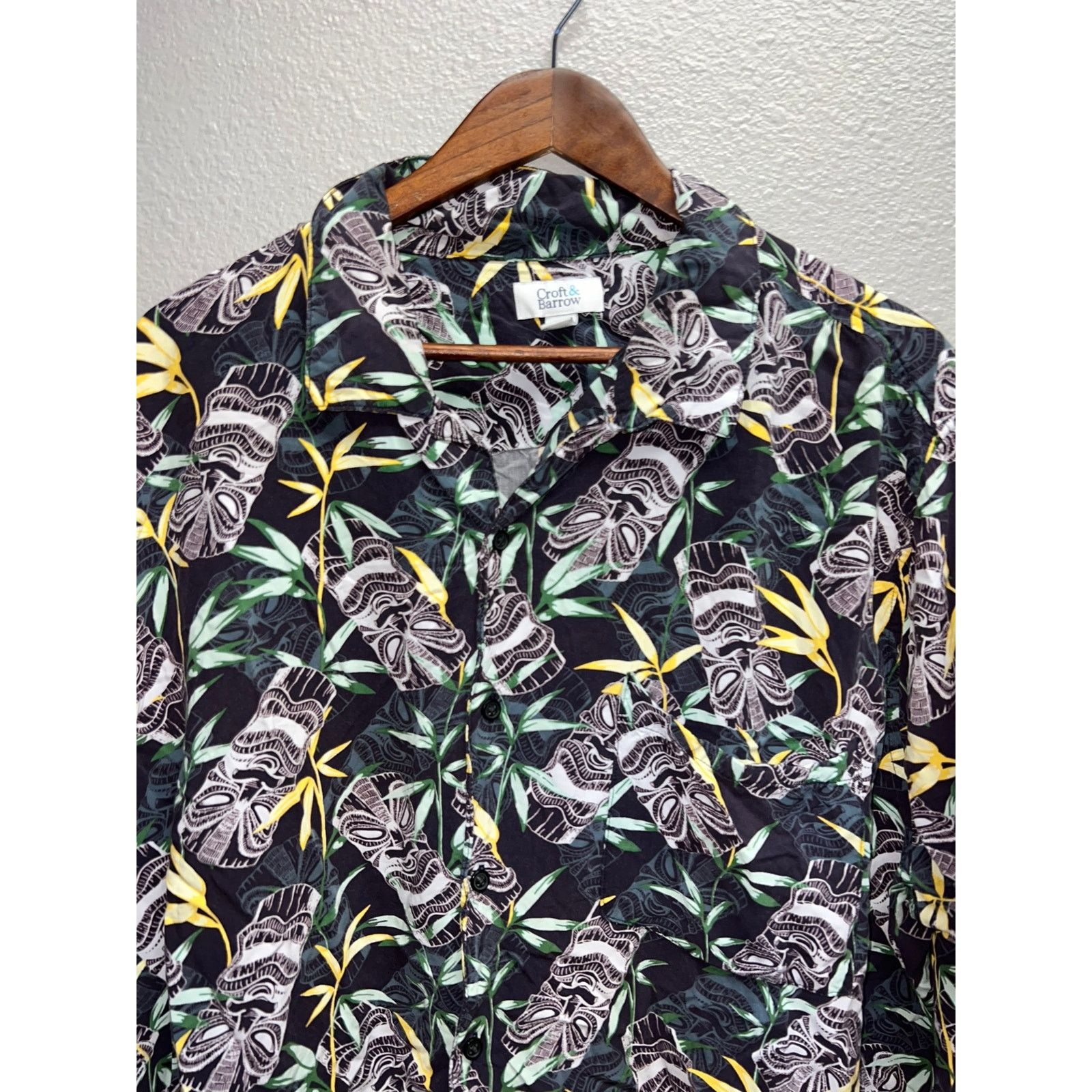 Croft & Barrow Tiki Head Shirt Button Up Easter Island Hawaiian Shirt 3XL Size US XXL / EU 58 / 5 - 2 Thumbnail
