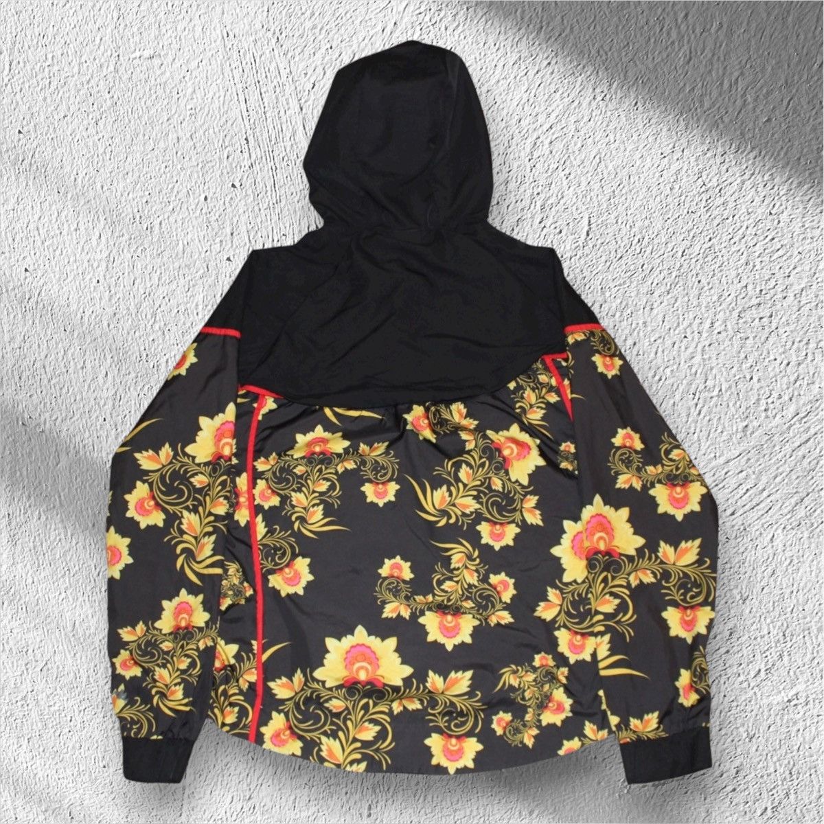 Nike Nike Sportswear Windrunner Floral Windbreaker Jacket Medium Size US M / EU 48-50 / 2 - 2 Thumbnail