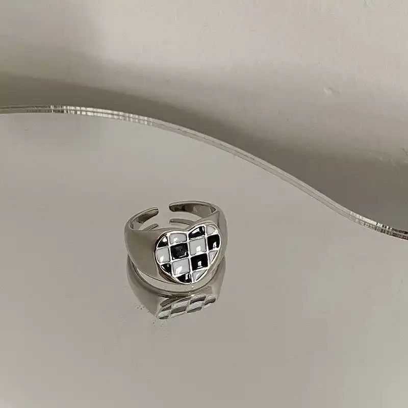 Jewelry Love Chessboard Design Vintage Rings Size ONE SIZE - 2 Thumbnail