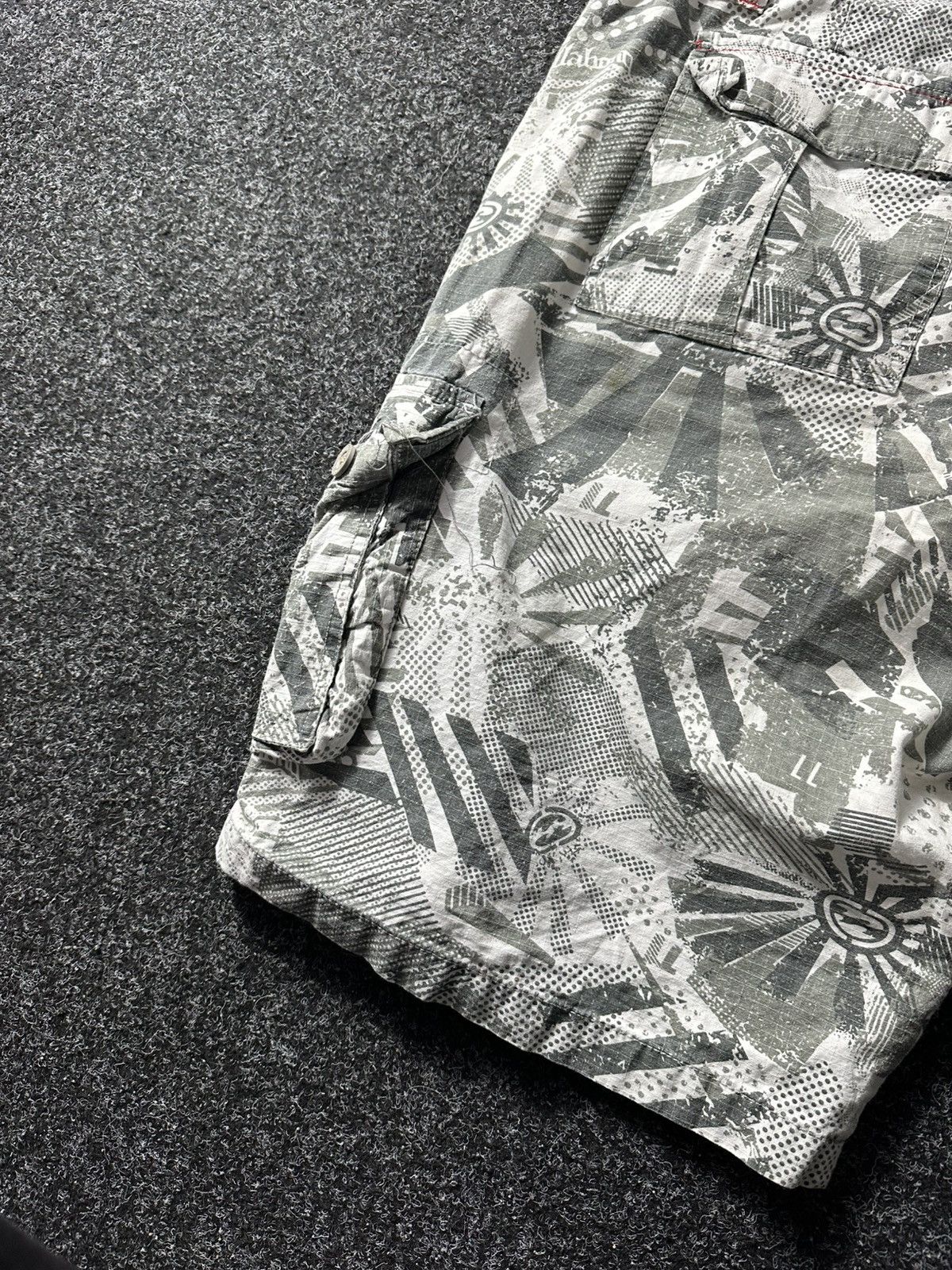 Billabong × Vintage 🚨Vintage BILLABONG OVER PRINT FLOWER Japanese Surf Shorts Size US 42 / EU 58 - 9 Thumbnail