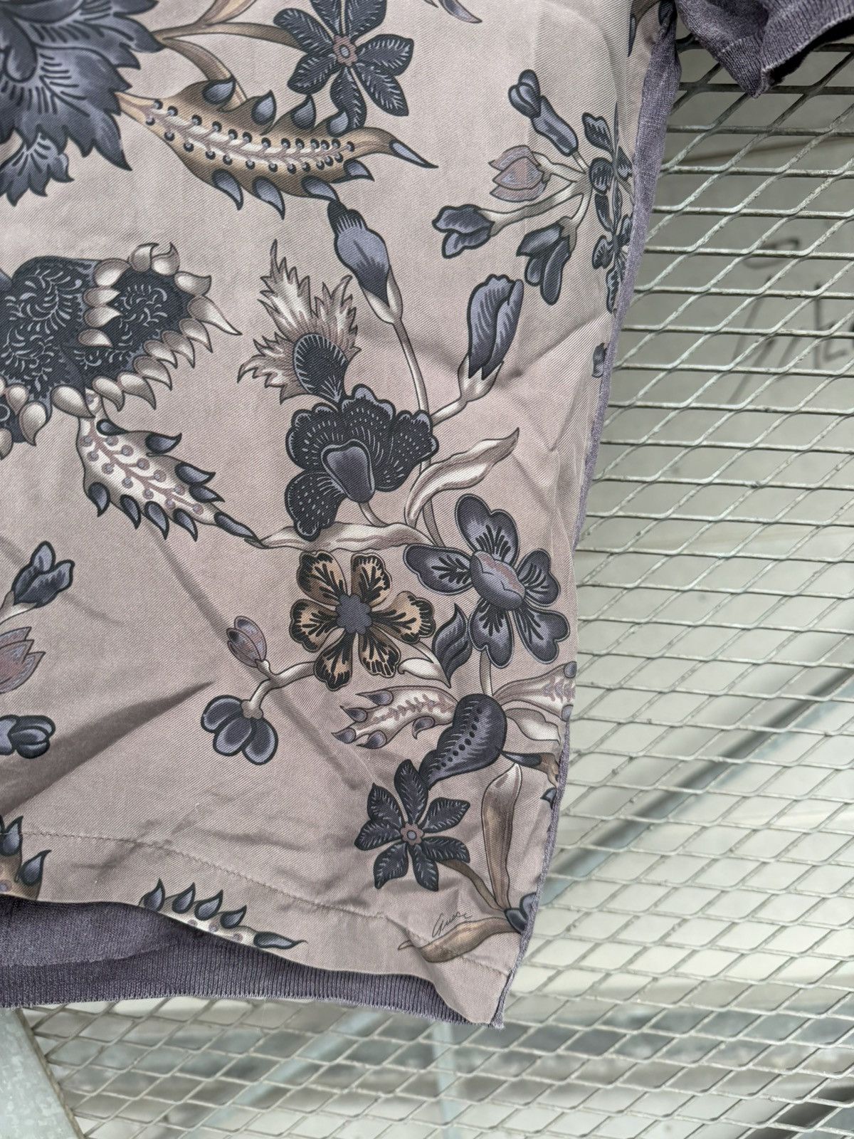 Gucci Gucci Silk Floral T-Shirt Size M / US 6-8 / IT 42-44 - 7 Thumbnail
