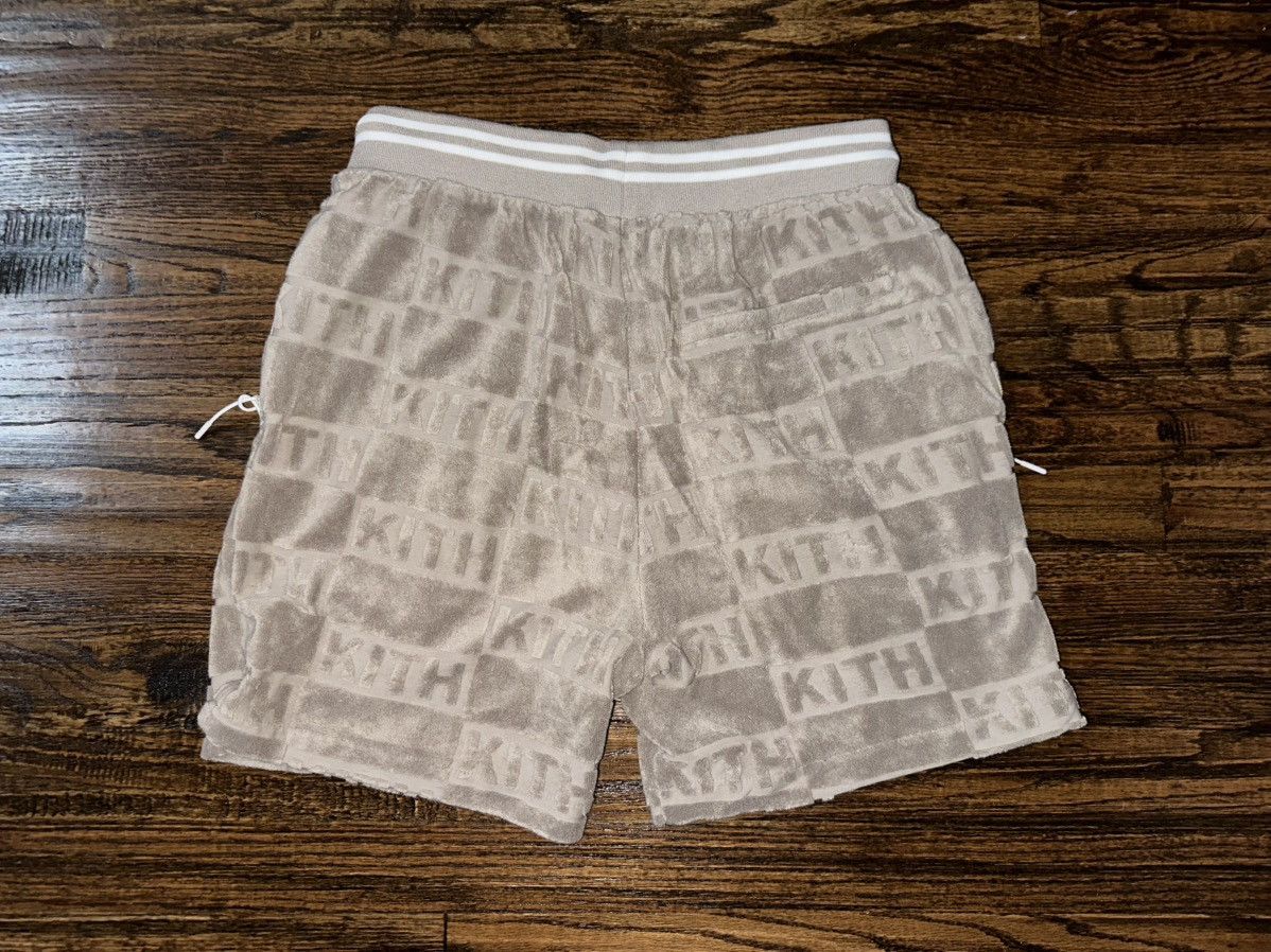 Kith graham selling shorts