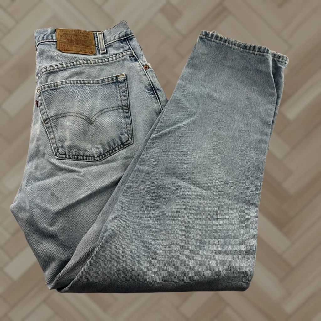 Levi's Vintage Levi's 560 Jeans Denim Blue 36x34 Mens Jeans Tapered Loose Fit 560 Levi's Blue Denim Jeans Mens 90s Size US 36 / EU 52 - 1 Thumbnail
