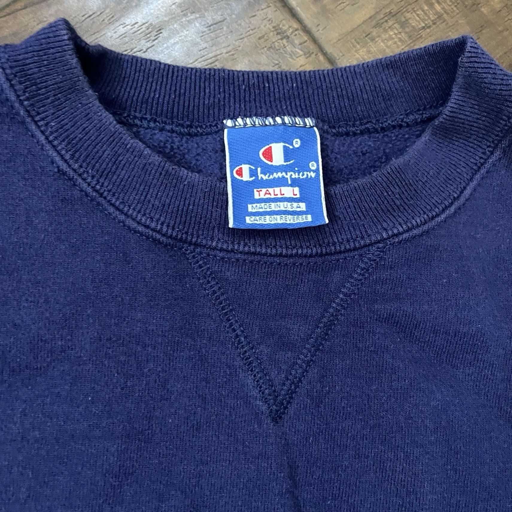 Champion VINTAGE Champion Sweatshirt Mens Large Tall Crewneck Navy Blue 90s Reverse Weave USA Made Size US L / EU 52-54 / 3 - 4 Thumbnail