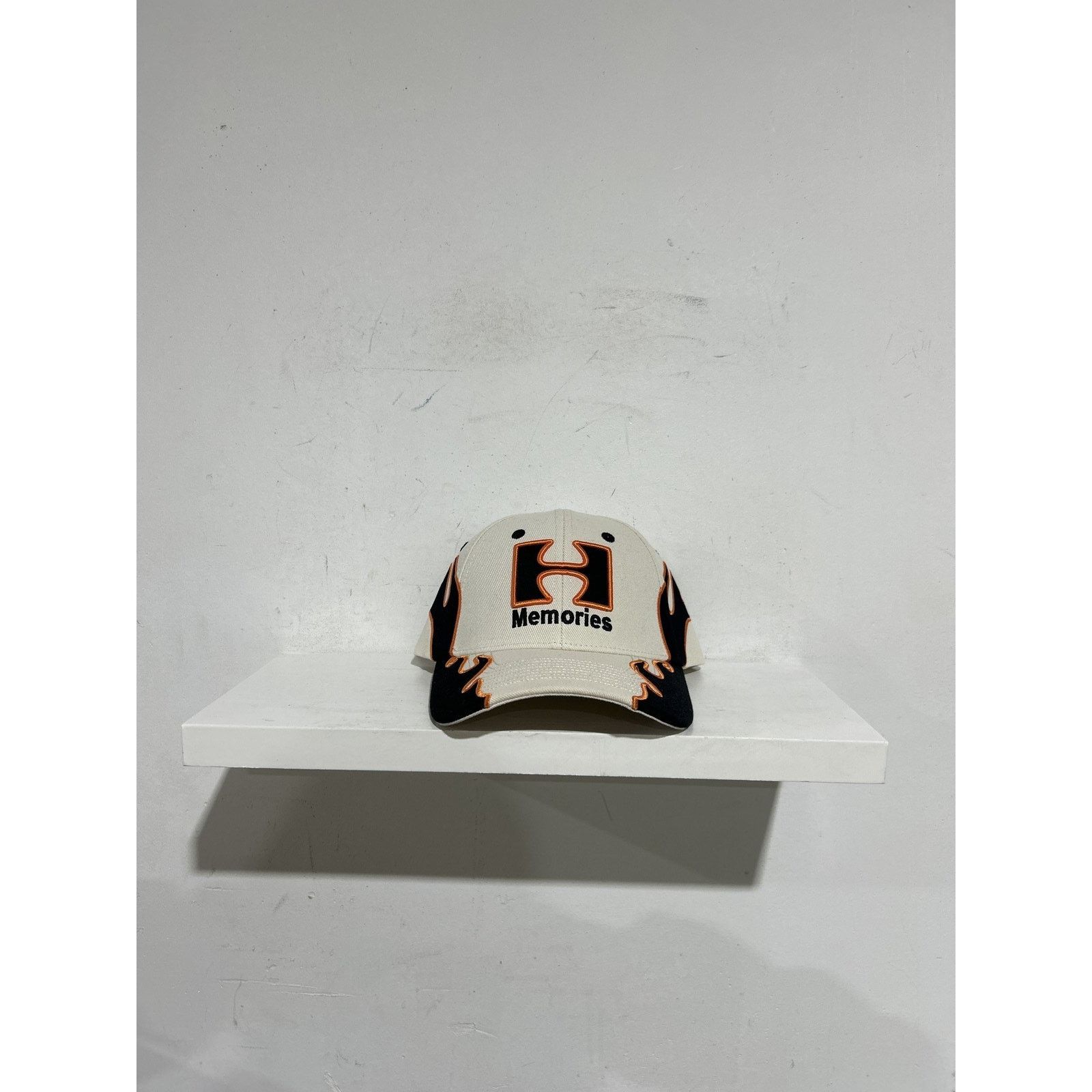 HMDD HMDD FLAME HAT PREOWNED Size ONE SIZE - 1 Thumbnail