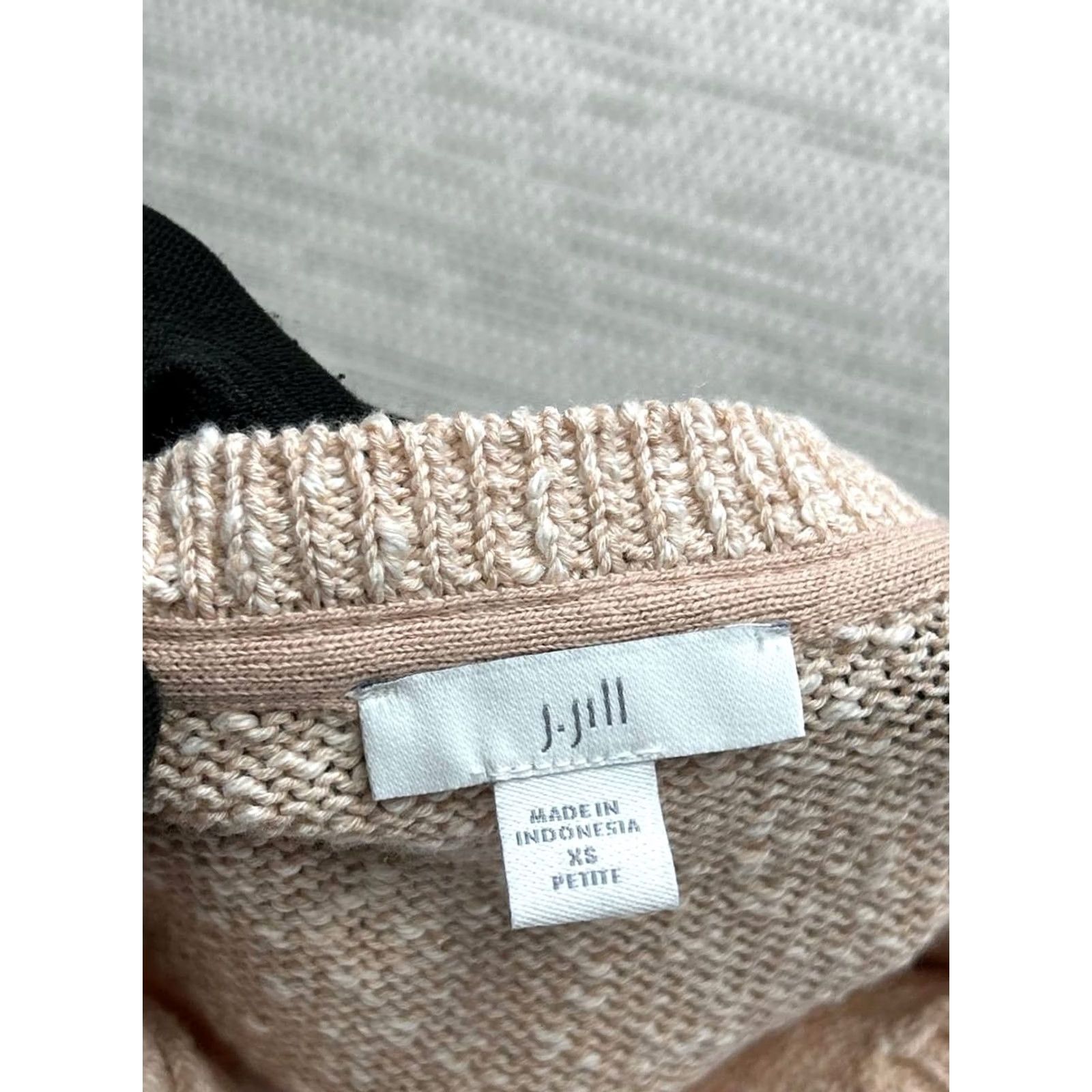 J. Jill Item Specifications: Type: Trainer Size XS / US 0-2 / IT 36-38 - 3 Thumbnail